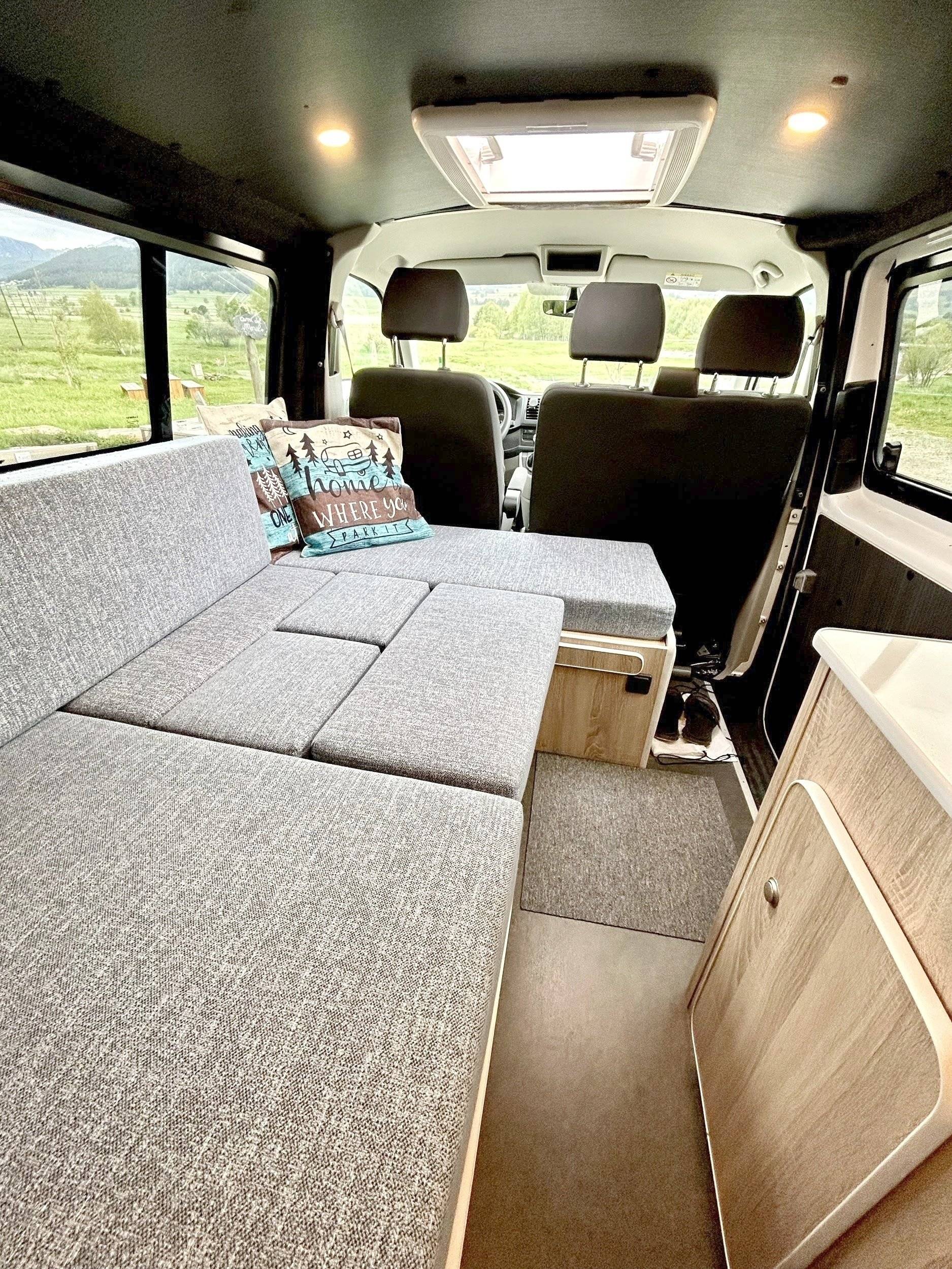 Custo Van Transporter