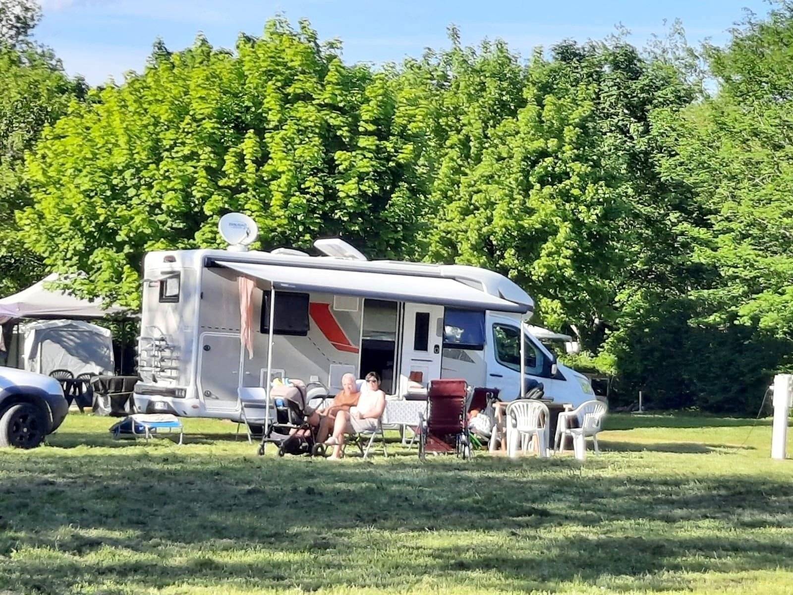 Challenger 380 GRAPHITE