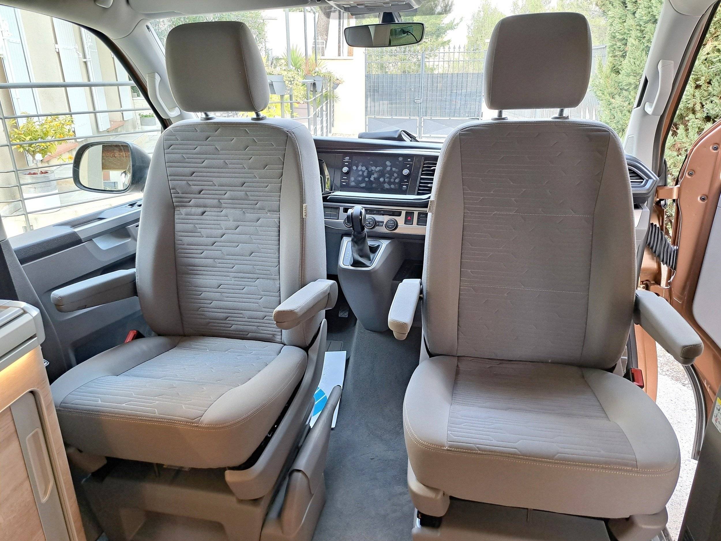 Volkswagen T6 California Coast 