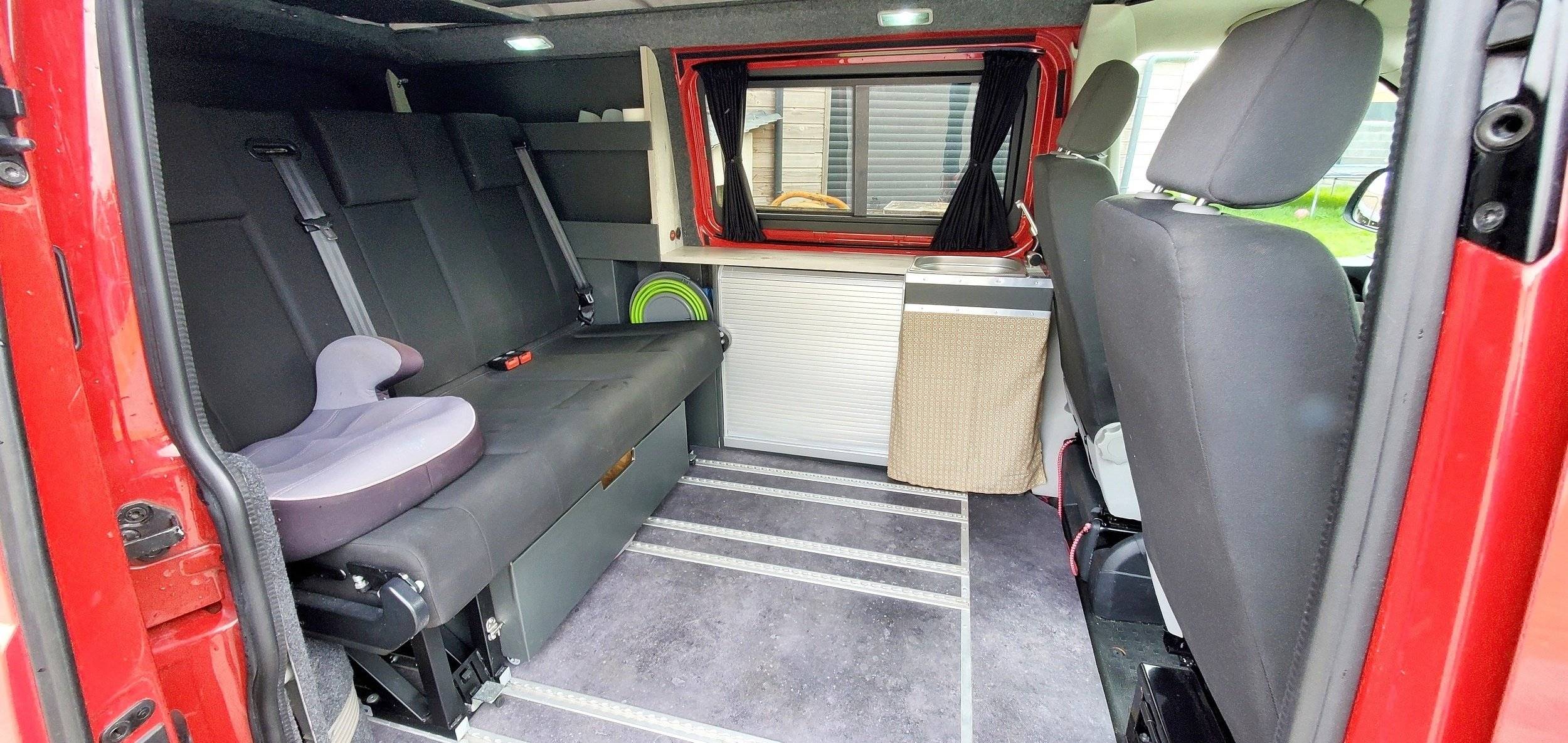 Coin repas Volkswagen T6 2,0 l 120 ch - Yescapa