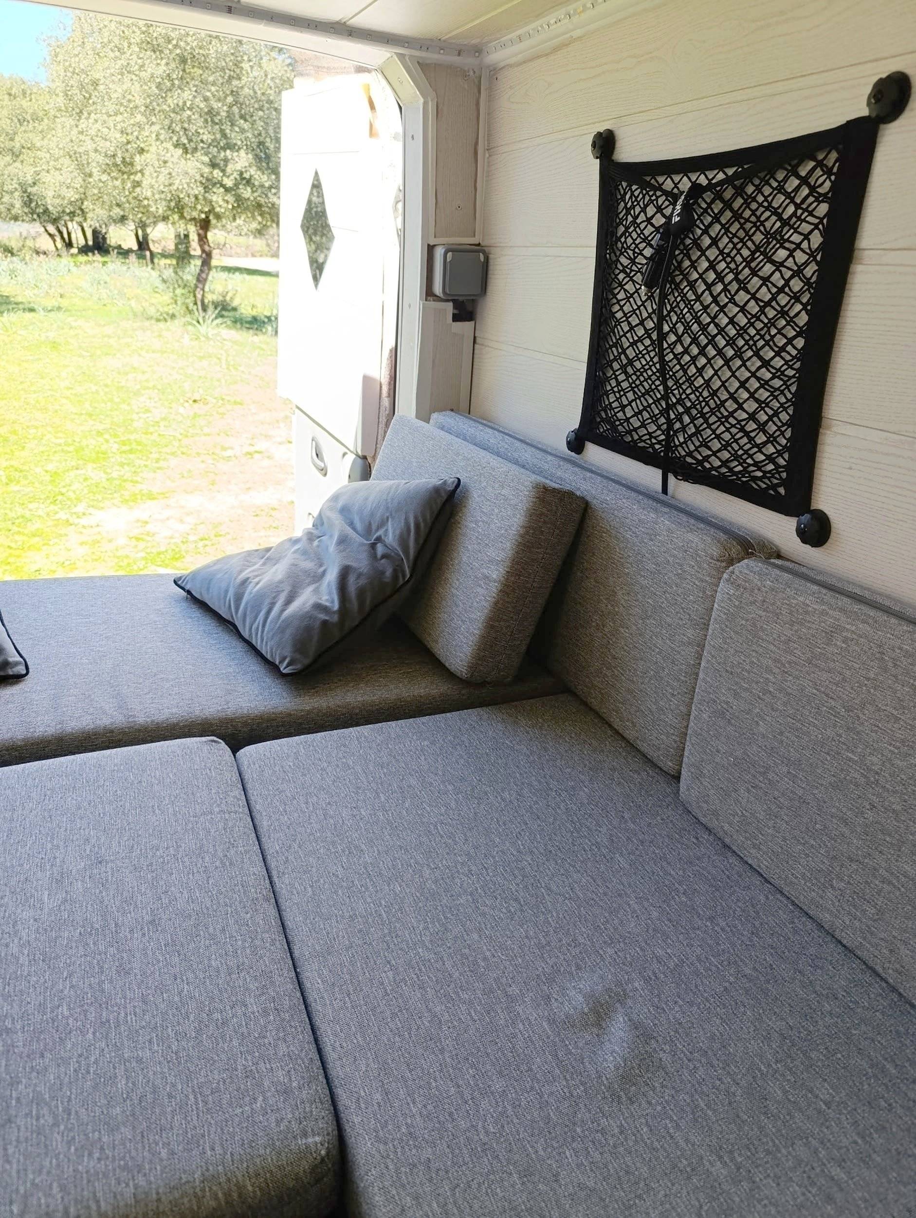 slaapplaatsen Renault - Yescapa