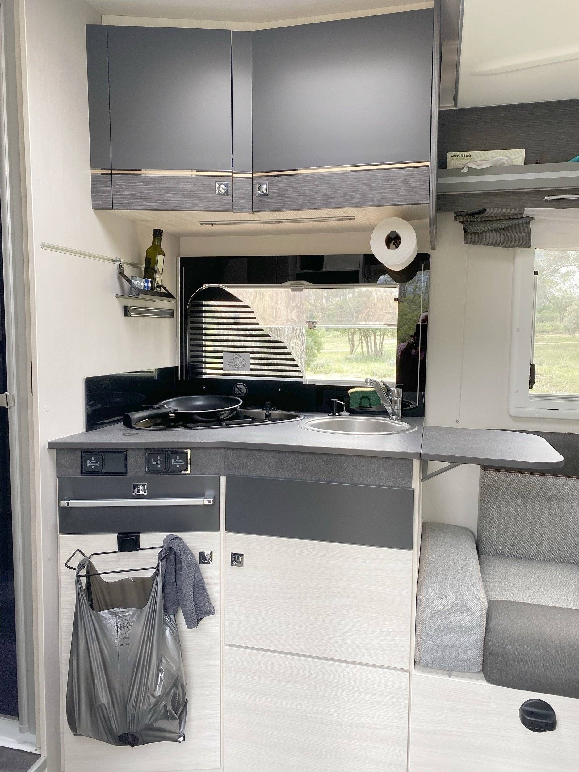 Challenger Challenger 380