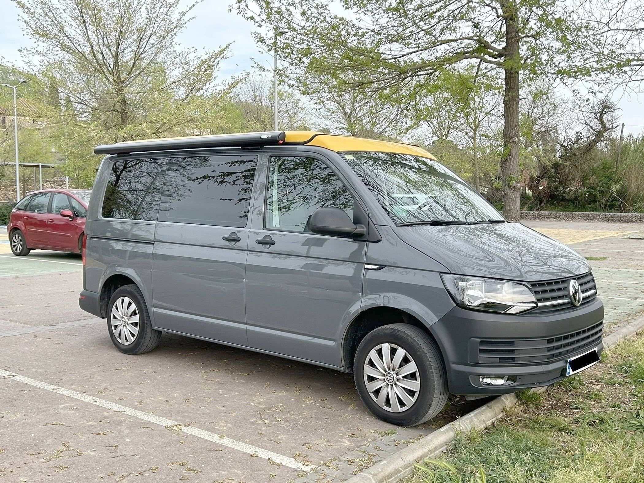 Volkswagen Transporter T6 Kombi KR TDI