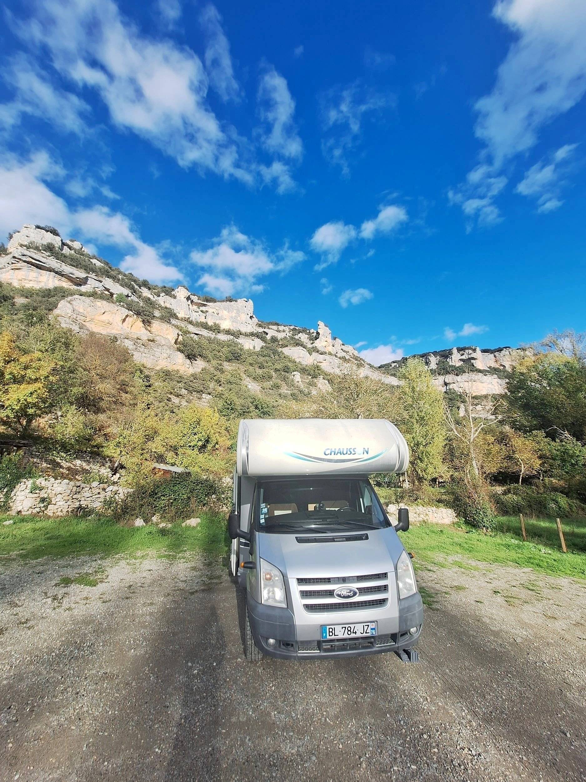 Front view from 3/4 Ford ford transit - Yescapa