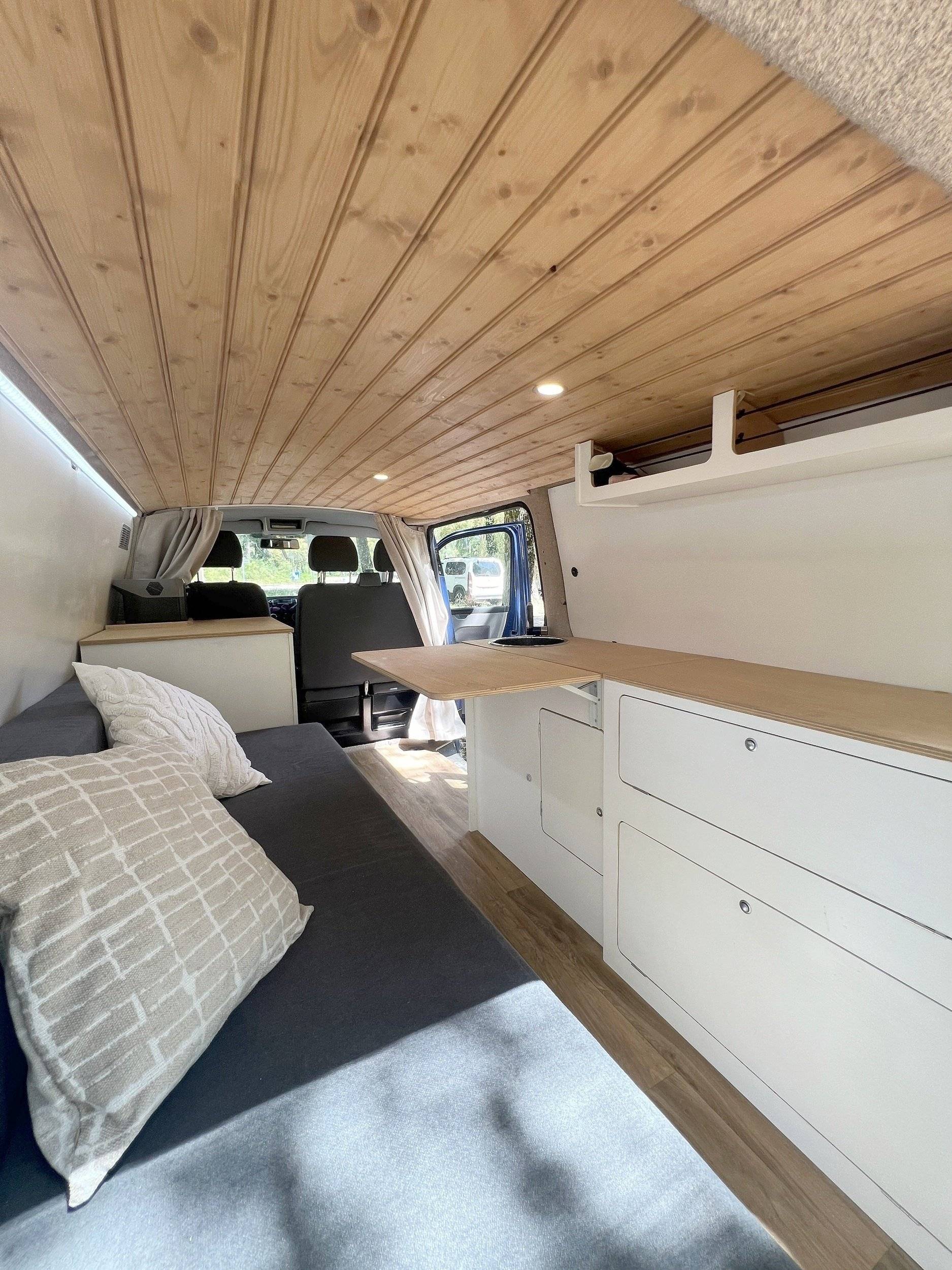 Dinette Volkswagen Volkswagen T5 transporter - Yescapa