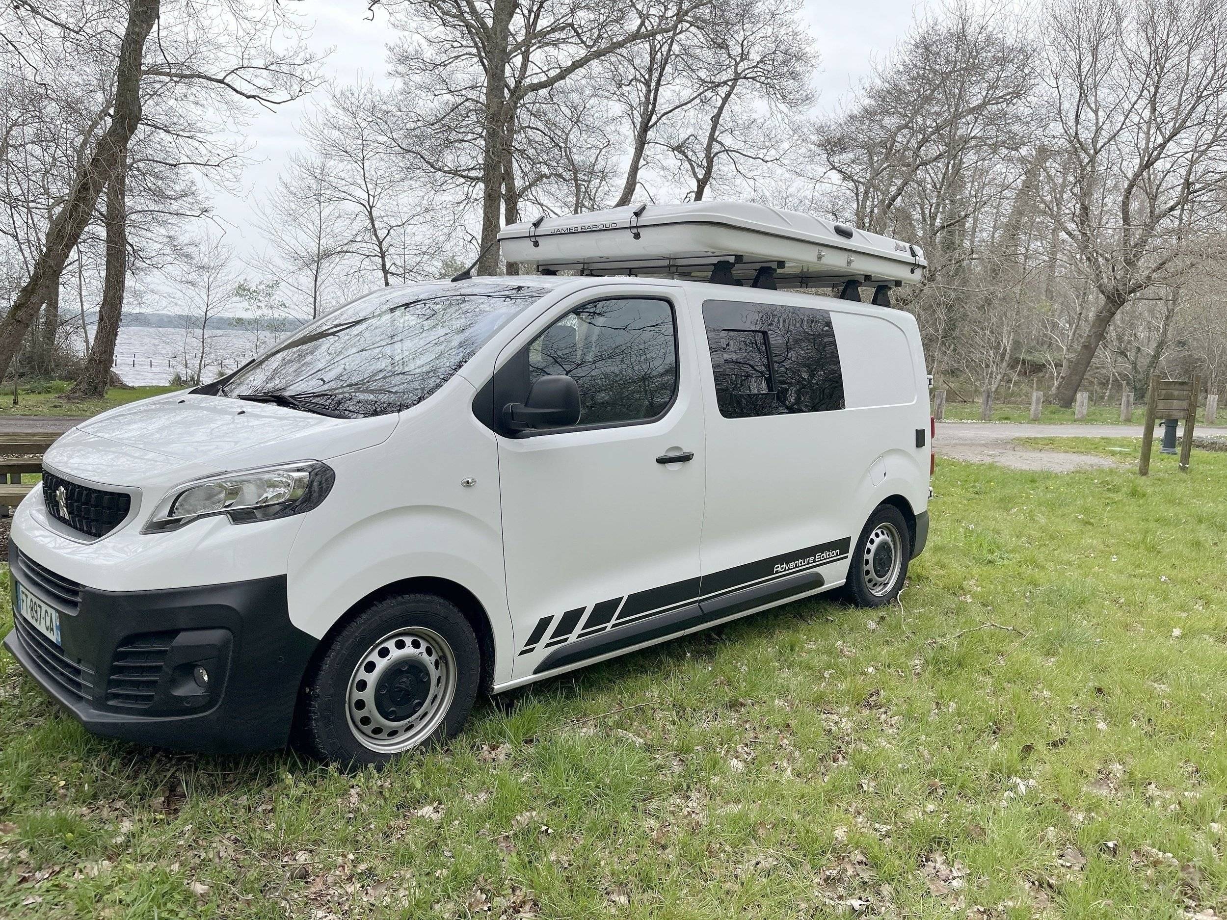 Concept Van Loisirs Expert 180 ch eat8