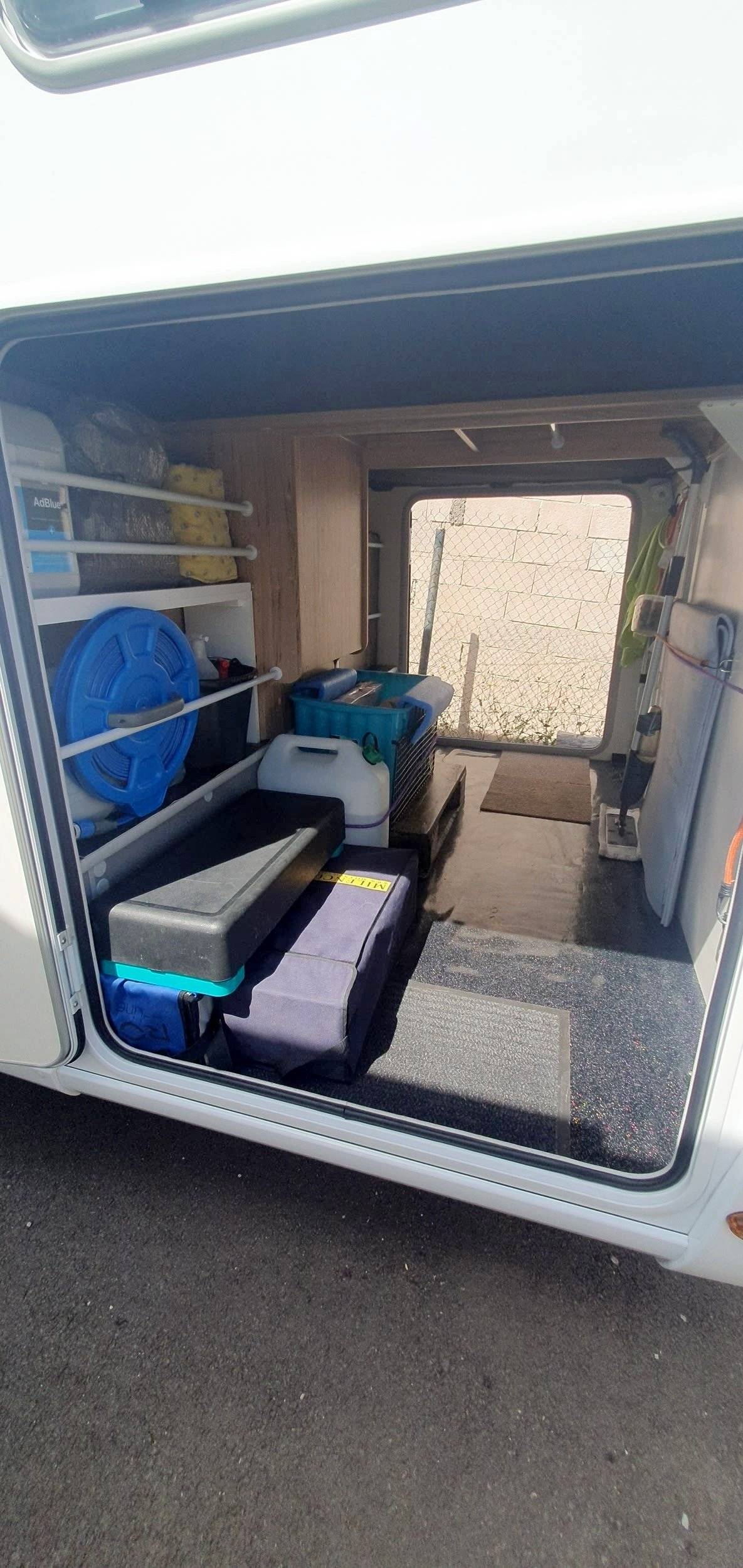 Bavaria I740 Gj Style