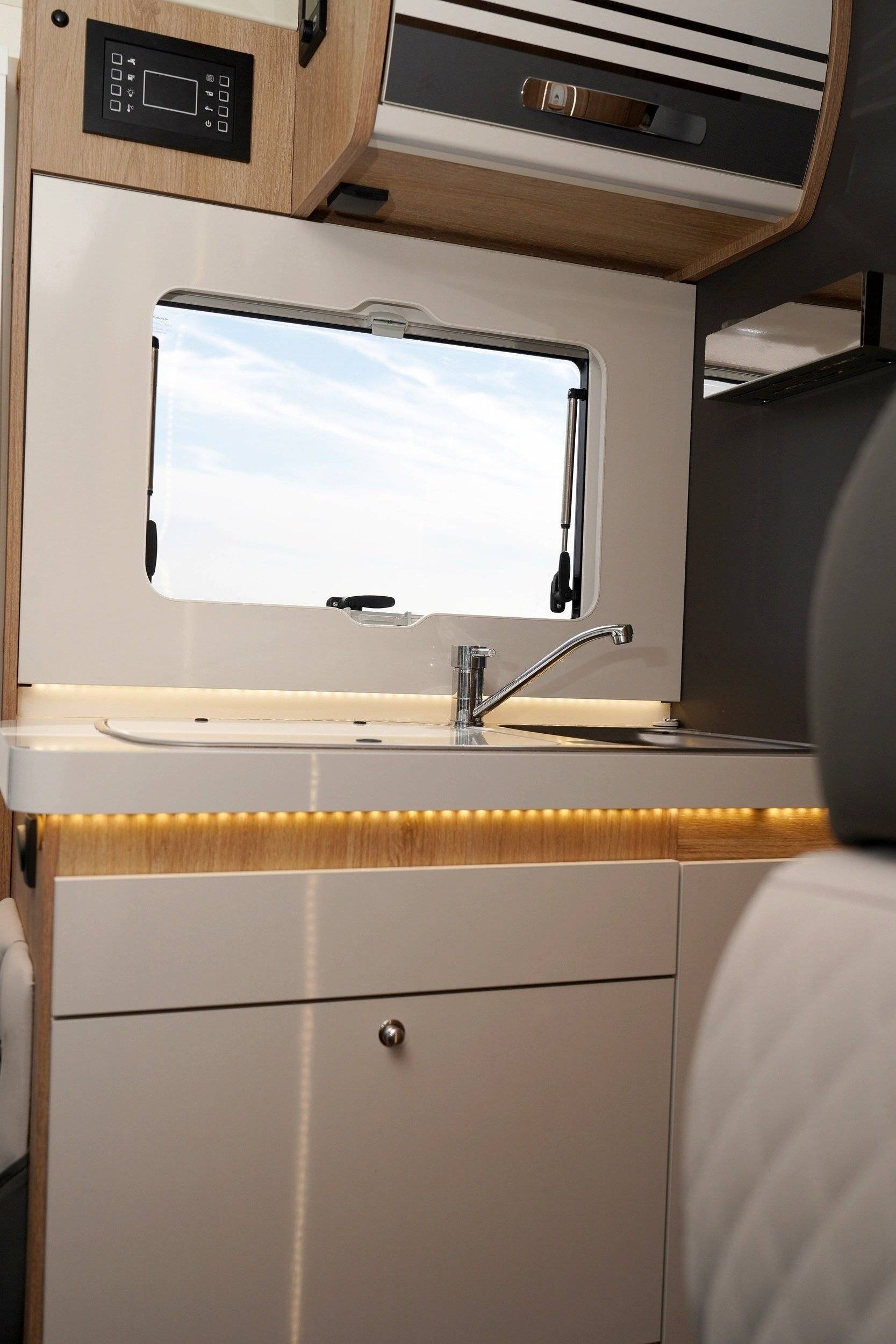 Car Caravane CARAVAN  