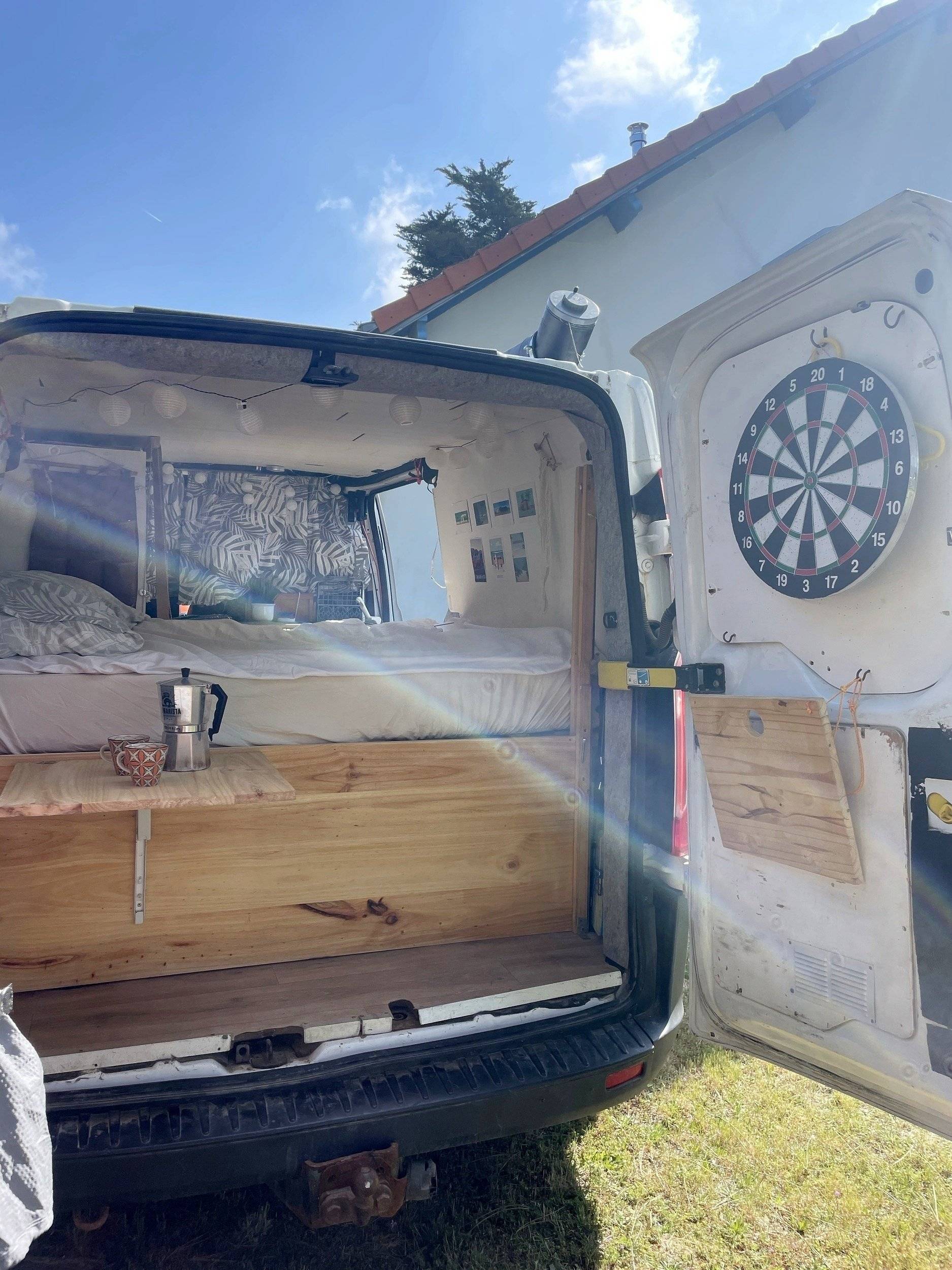Berth Ford Custom L2H1 version Trend 2,2 l 125 ch - Yescapa
