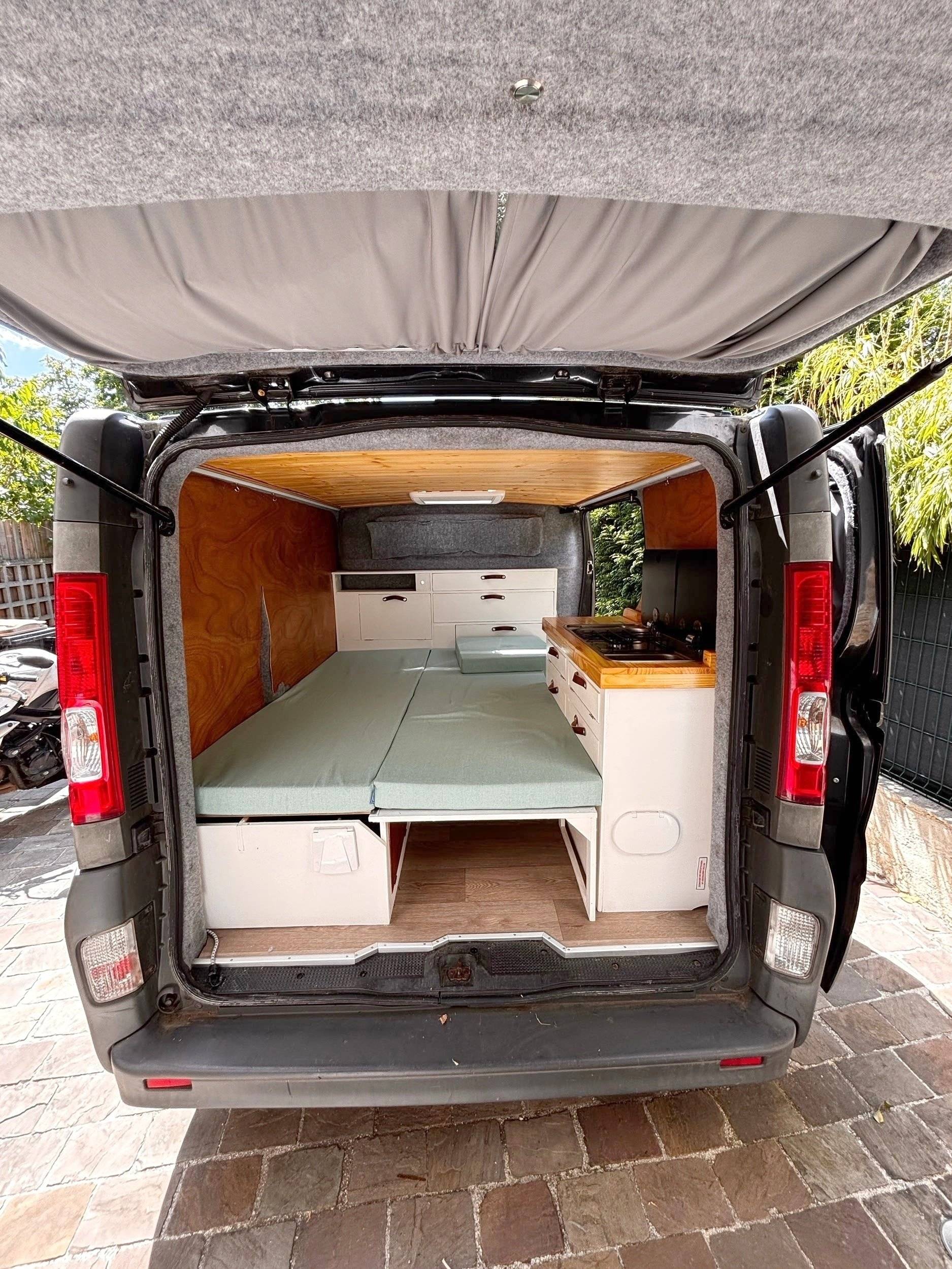 Opel Vivaro 115ch