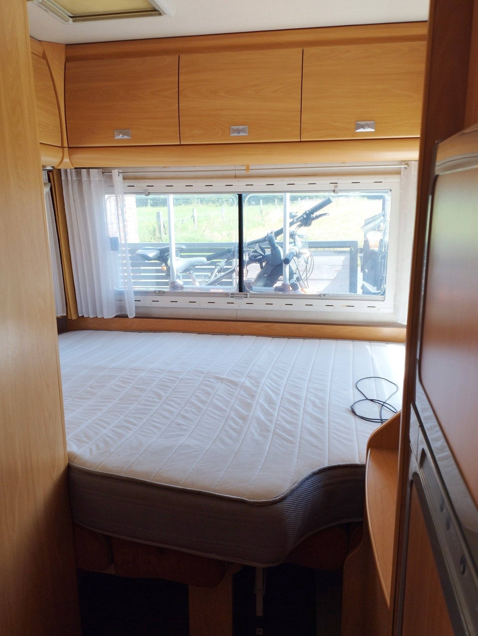 Challenger ford transit