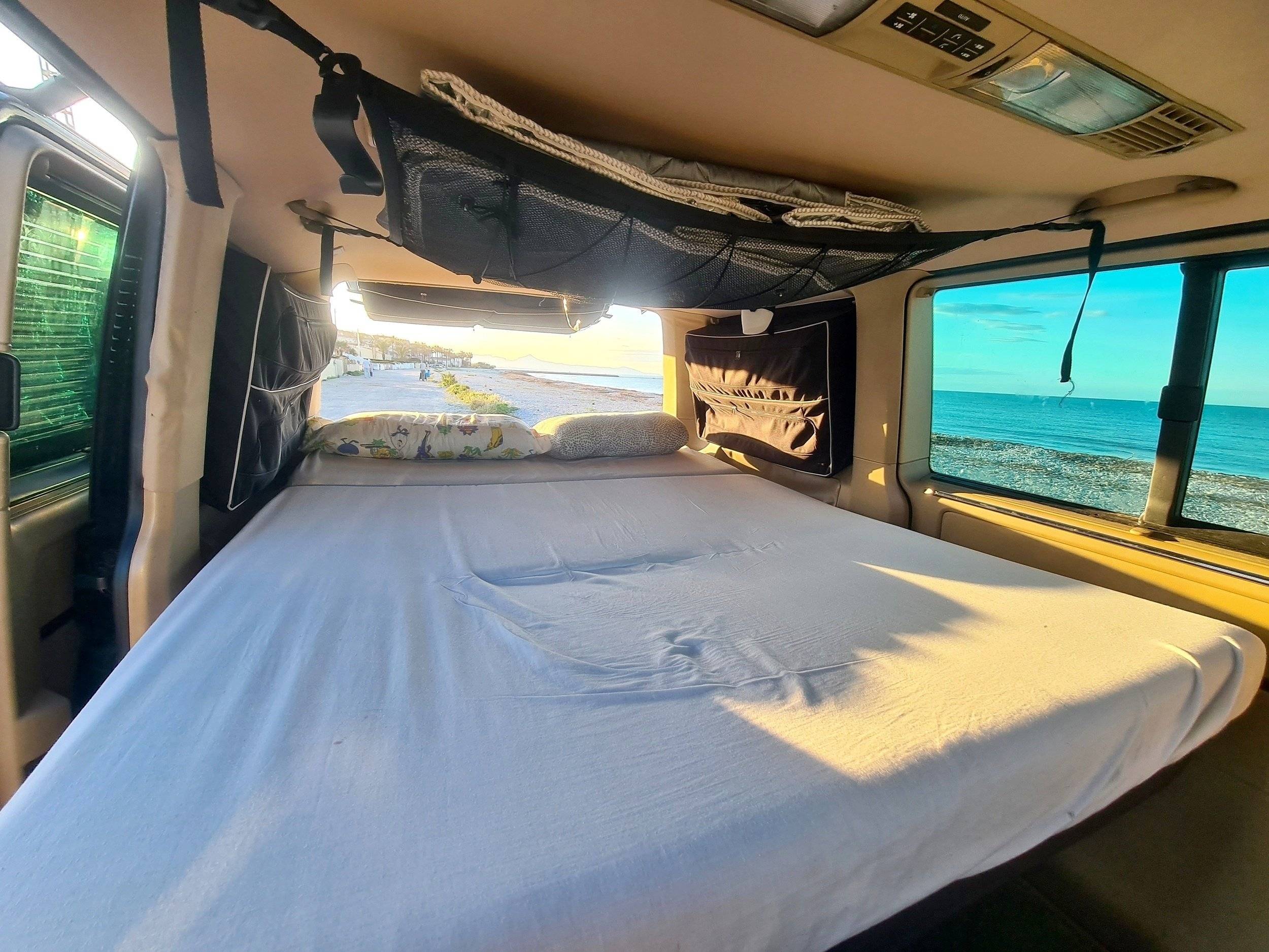 Dormidas Volkswagen Volkswagen T5 Multivan - Yescapa