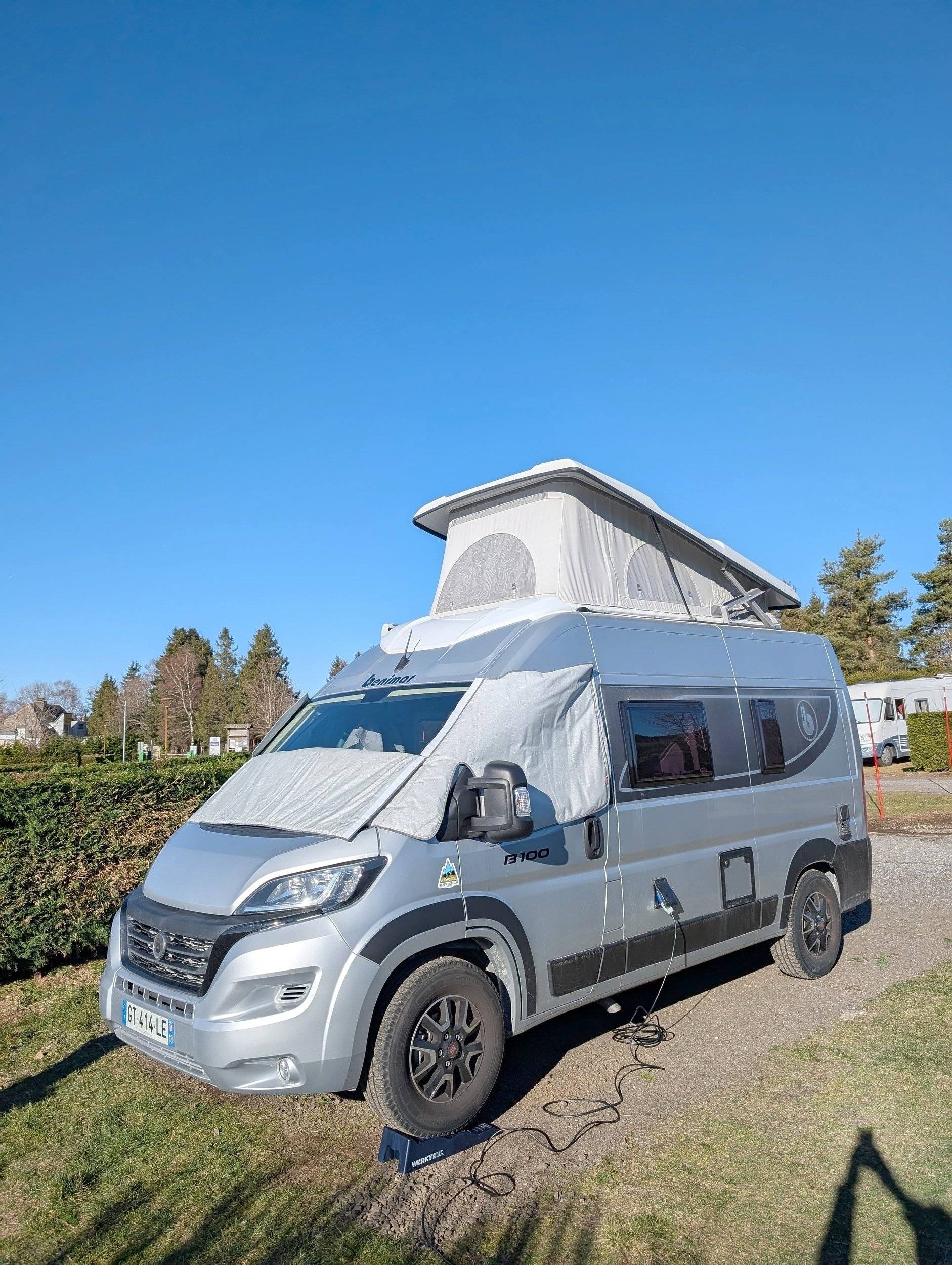 Vista frontale a ¾ Fiat Fiat ducato - Yescapa
