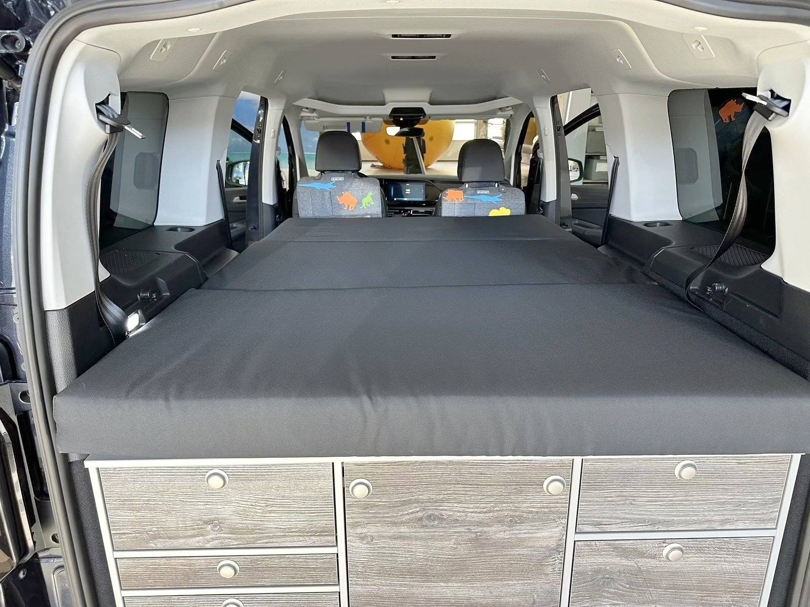 Schlafplätze Volkswagen Caddy Maxi 2 l 102 ch - Yescapa