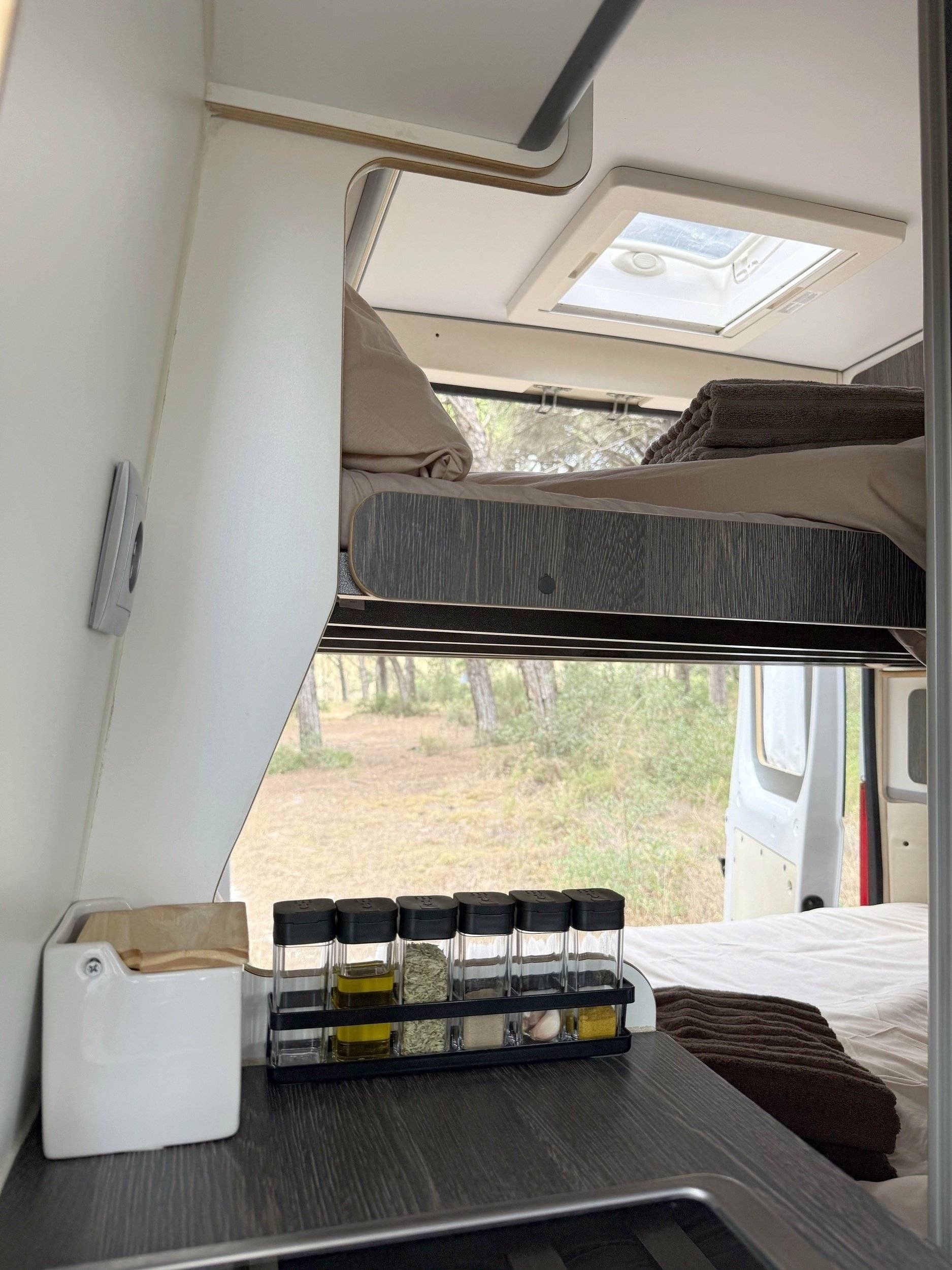 Couchages Fiat Ducato 2,0 l 115 ch - Yescapa