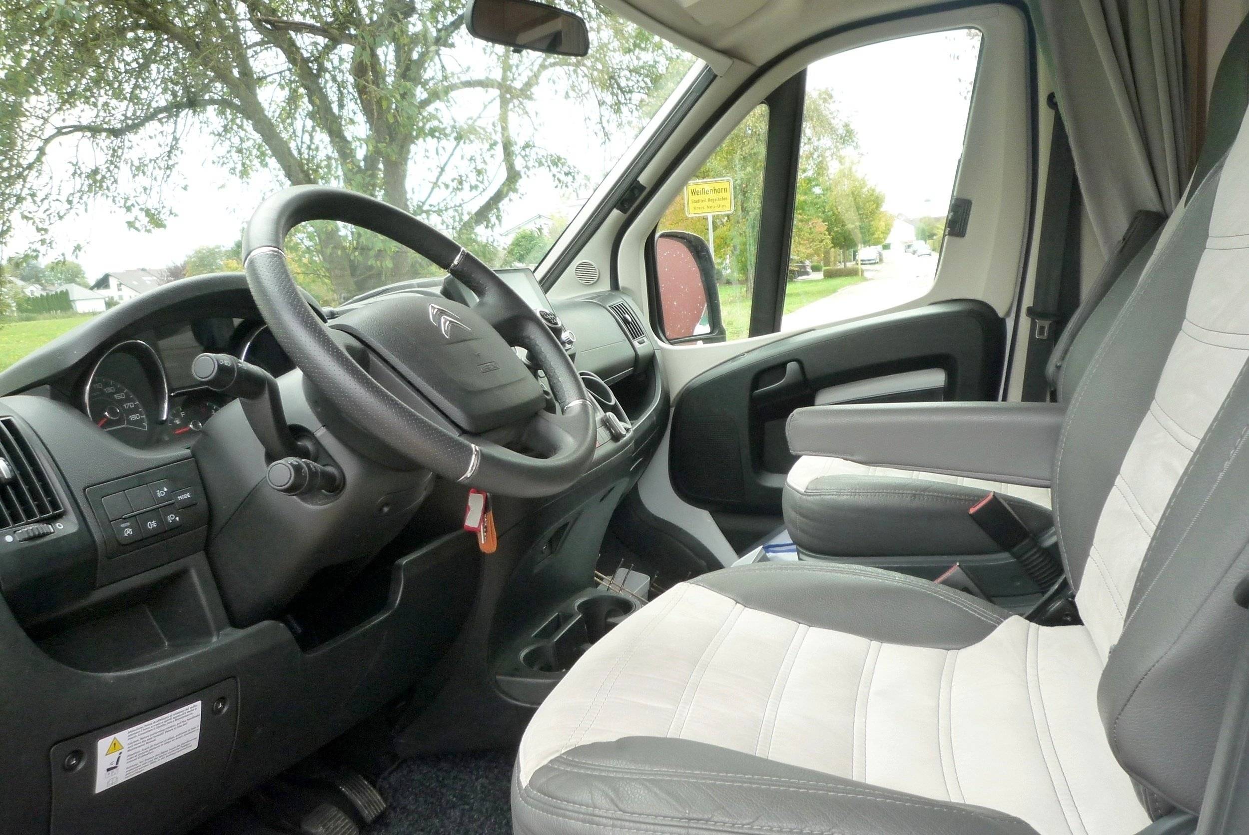 Pössl Pössl Summit Shine 600 Solar- Markise-AHK-Navi-RKF