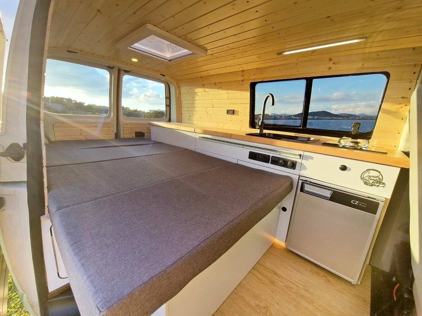 Berth Volkswagen Volkswagen Transporter - Yescapa