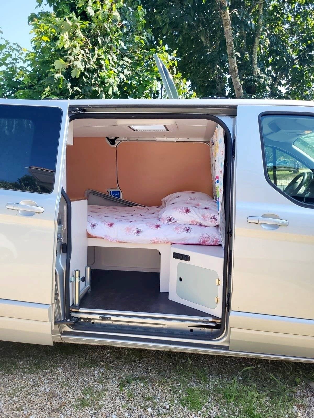 Ford Transit 2,0 l 170 ch