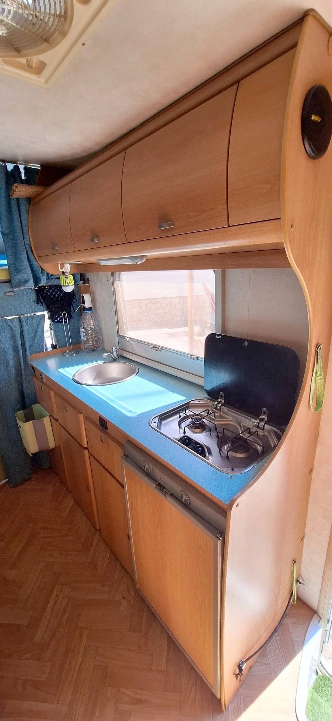 Kitchen Peugeot Joint - Yescapa