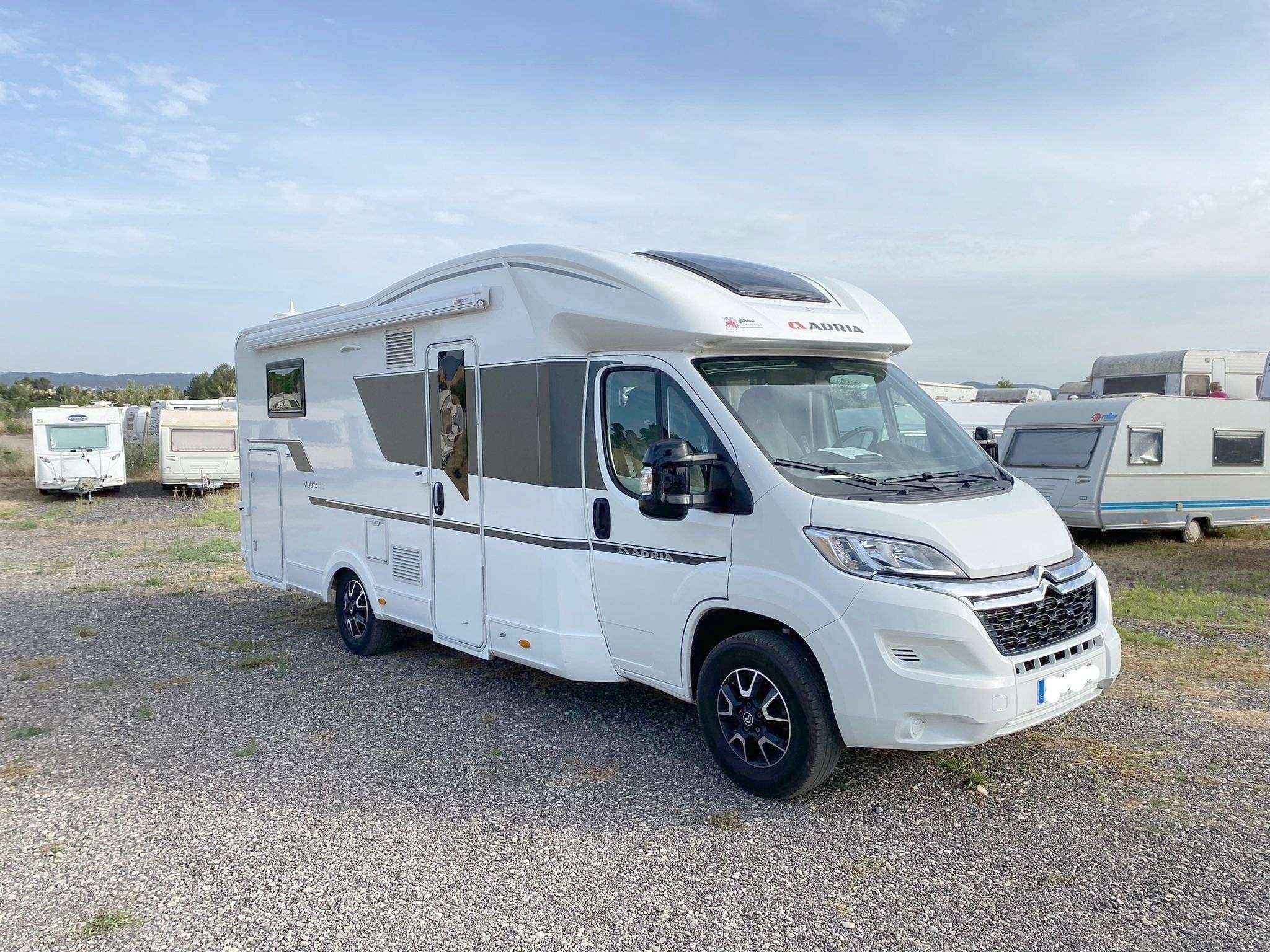 Adria MATRIX AXESS 670SC