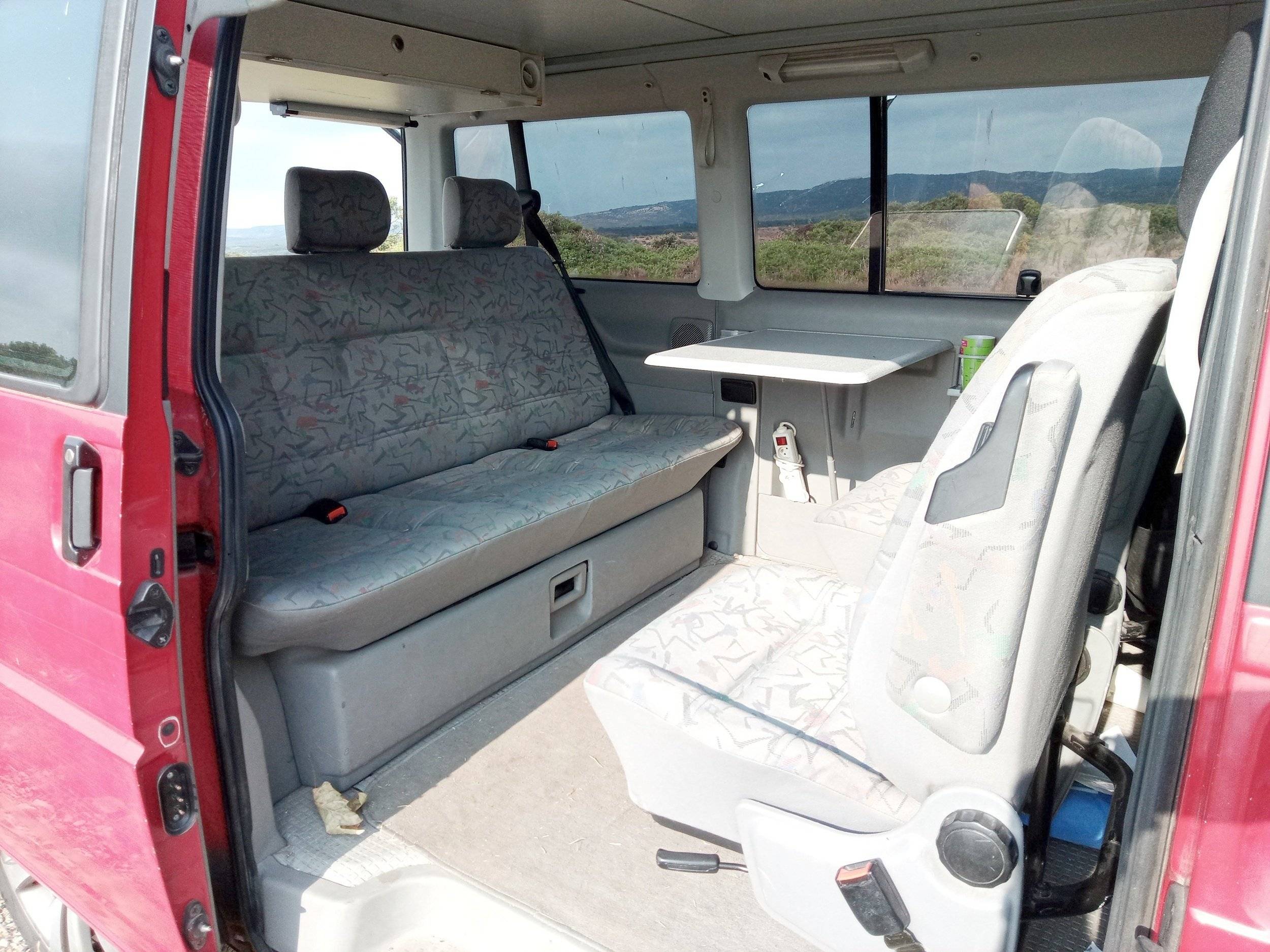 Coin repas Volkswagen Volkswagen T4 - Yescapa
