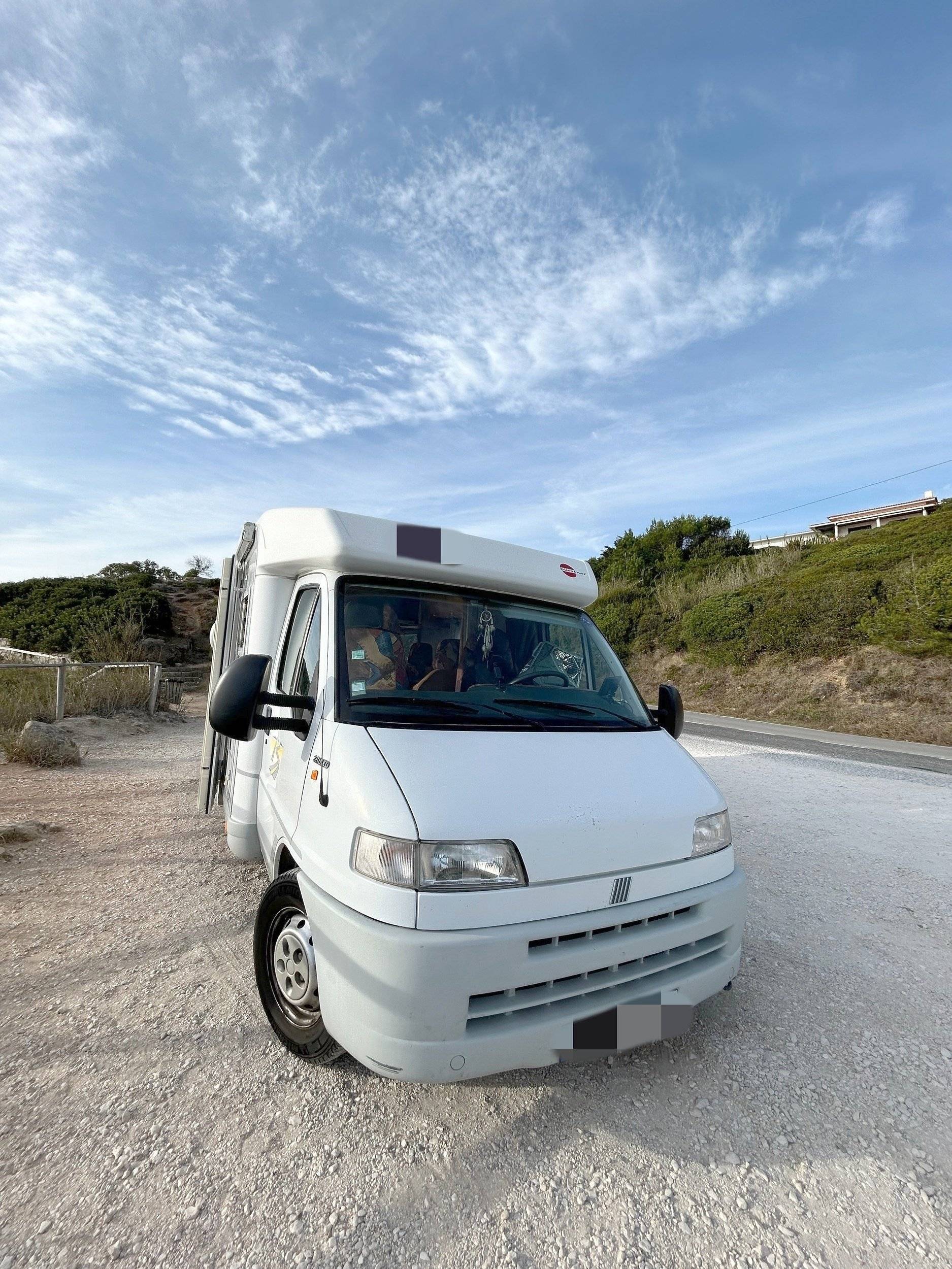 Voorkant 3/4 Fiat Ducato 2,8 l 115 ch/Al-Ko - Yescapa