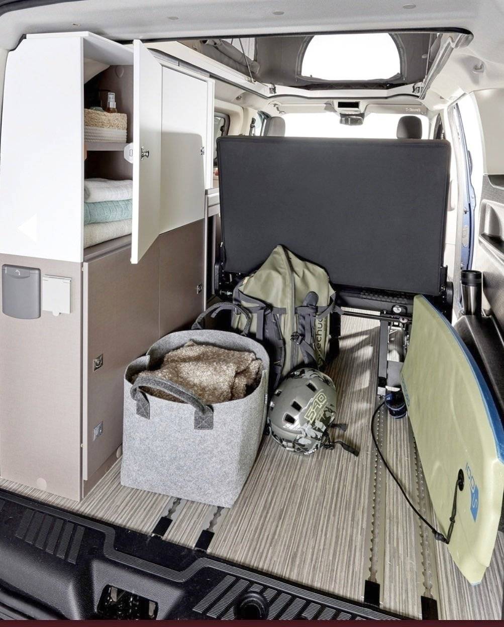 Ford Custom 2,0 l 130 ch