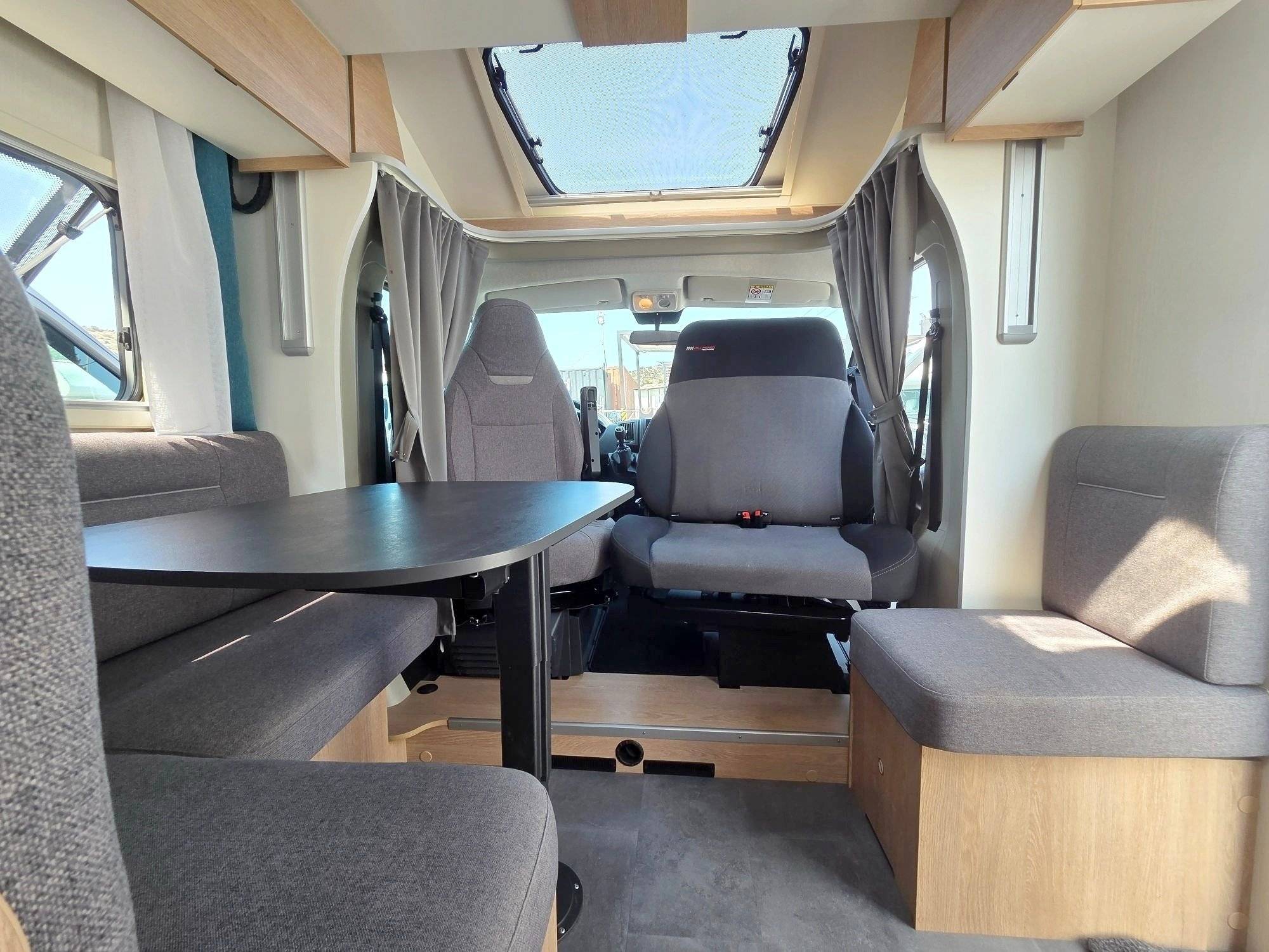 Eethoek Citroën TEI Light 70 - Yescapa