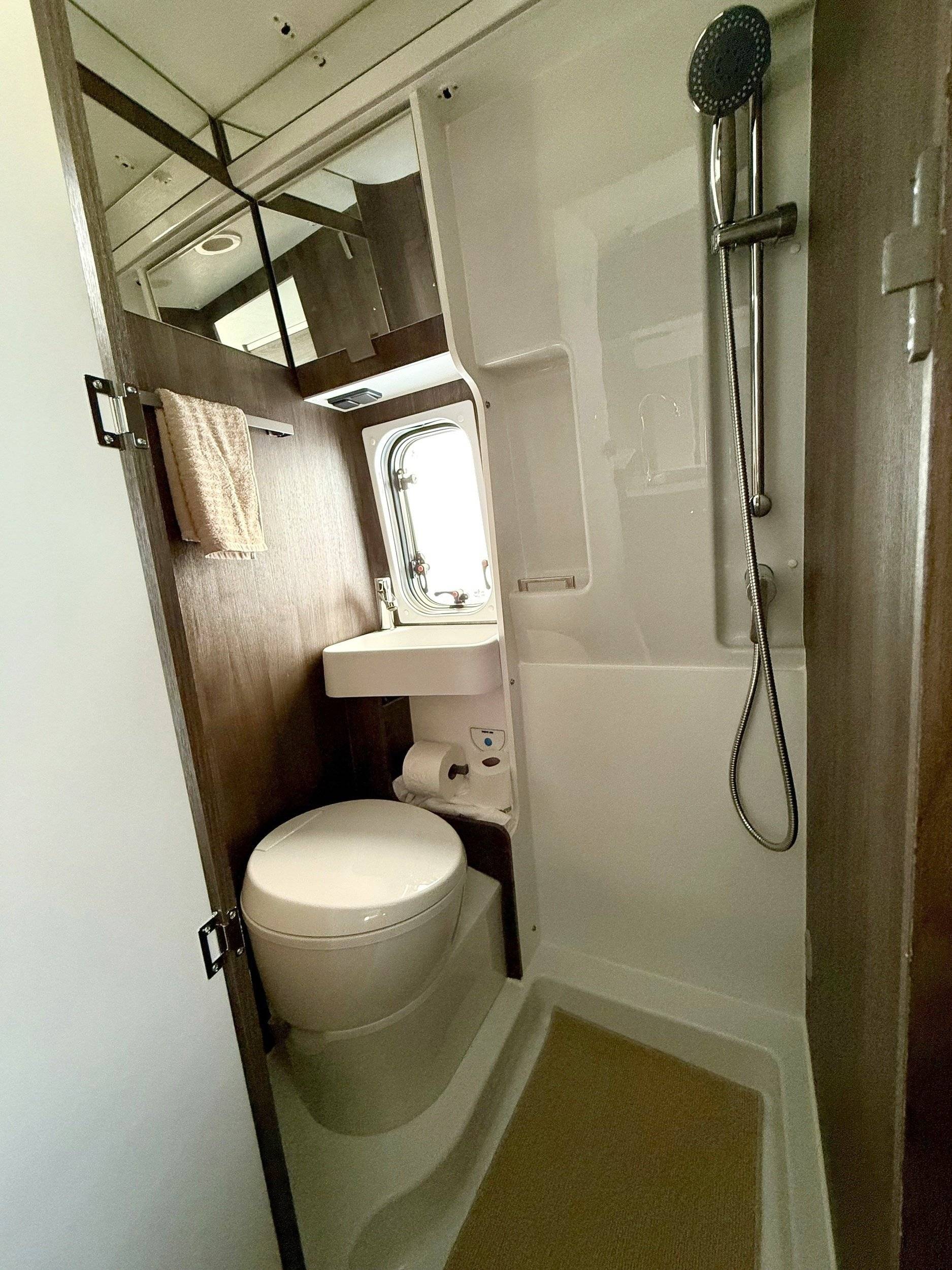 Benimar BENIVAN 120 UP