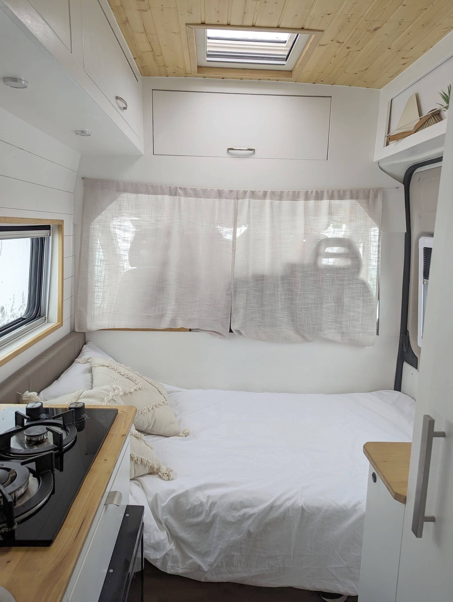 Schlafplätze Peugeot PEUGEOT BOXER L3H3 - Yescapa