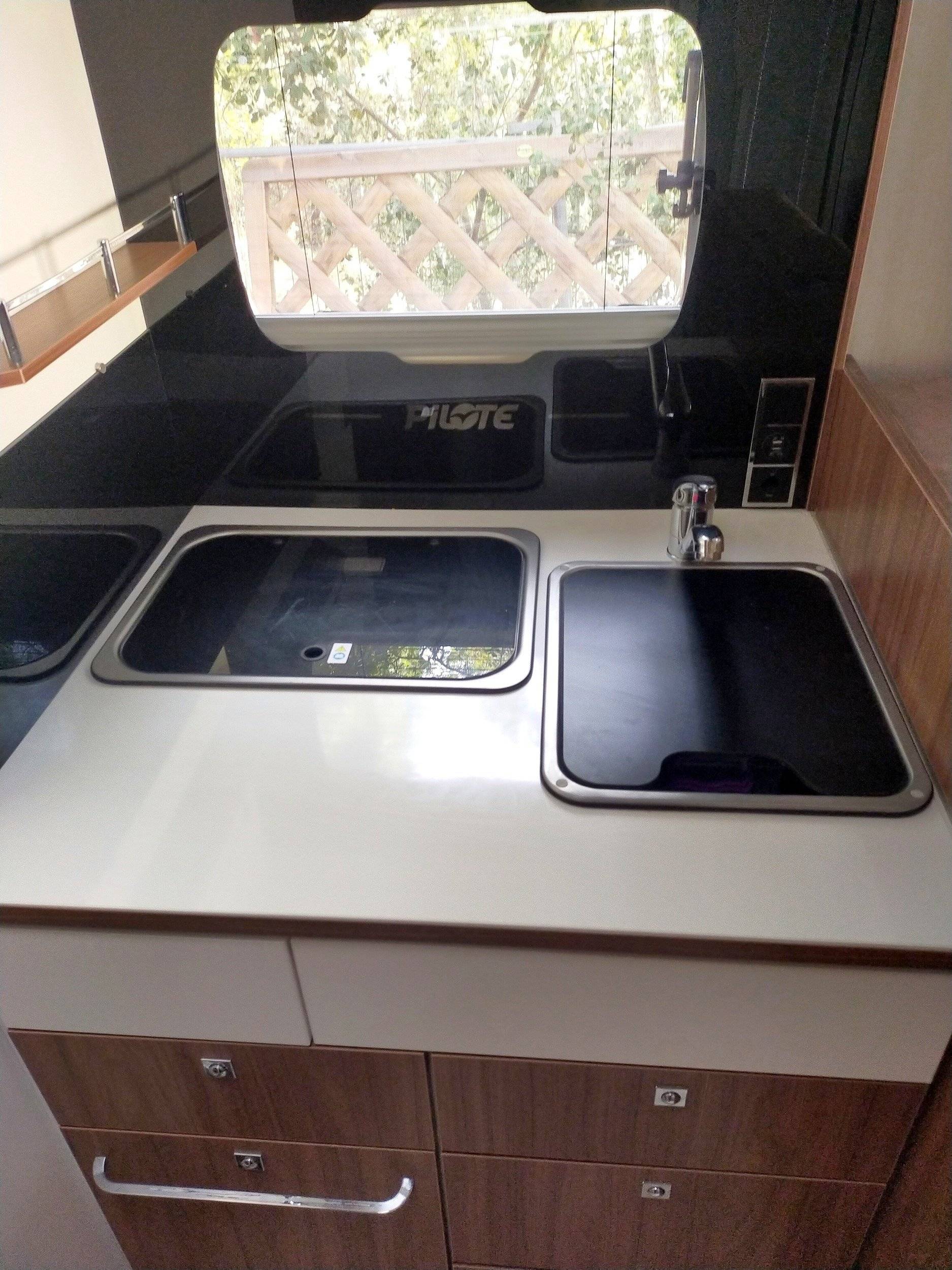 Coin cuisine Fiat Ducato 2,3 l Multijet 130 ch. - Yescapa