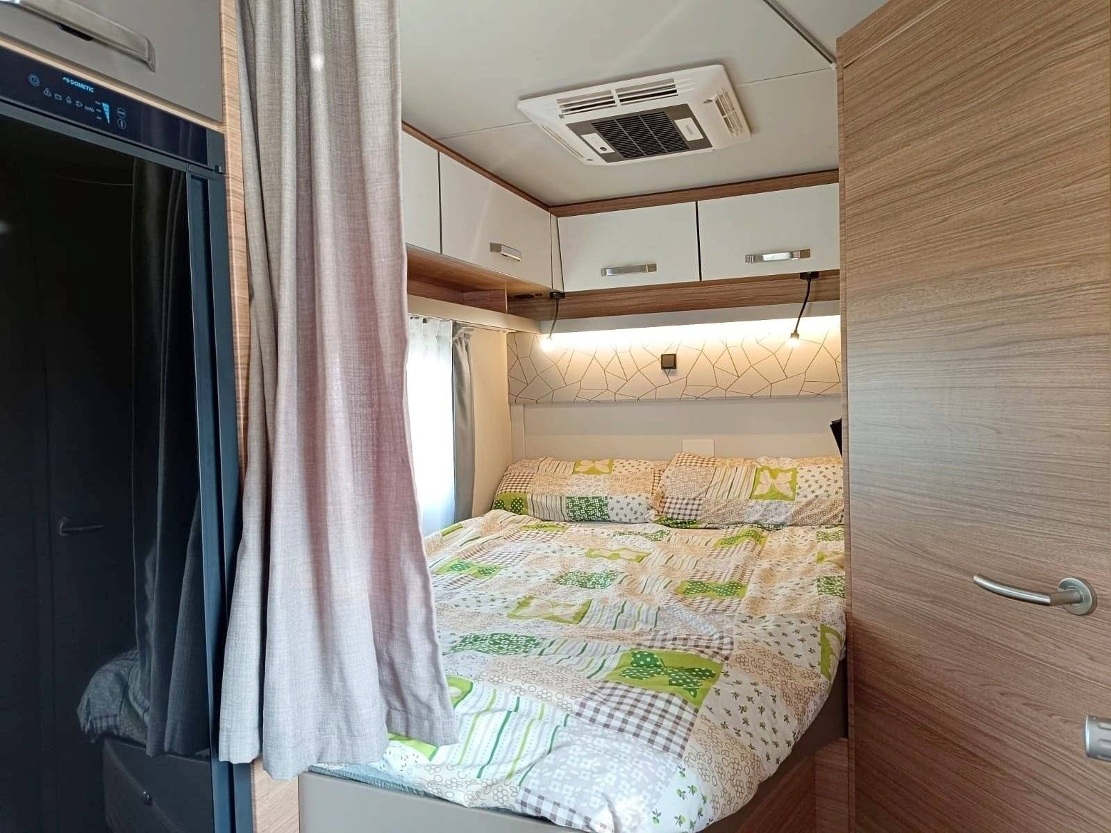 Weinsberg Carasuite 650 MF