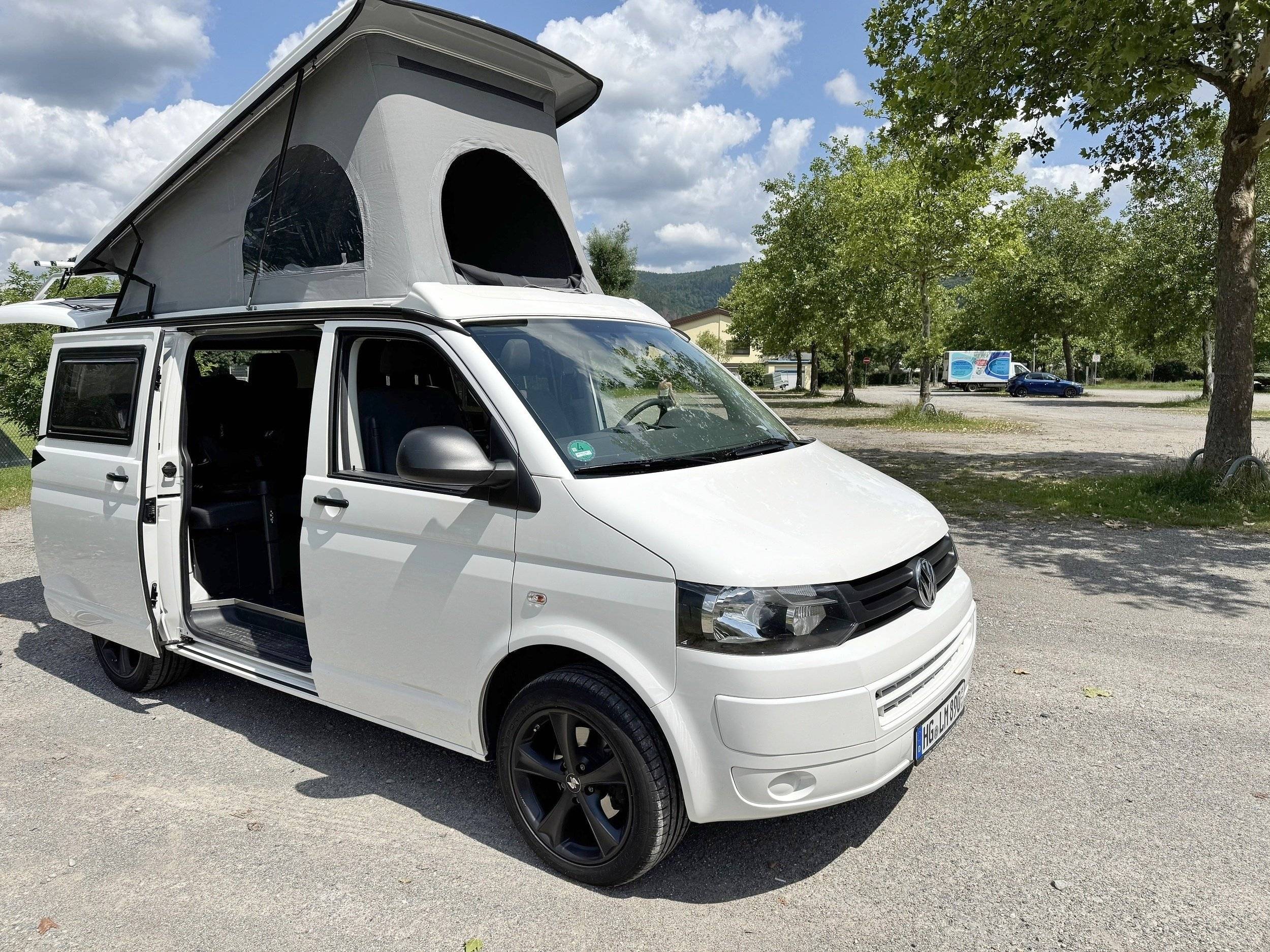 Couchages Volkswagen T5 2 l 140 ch - Yescapa