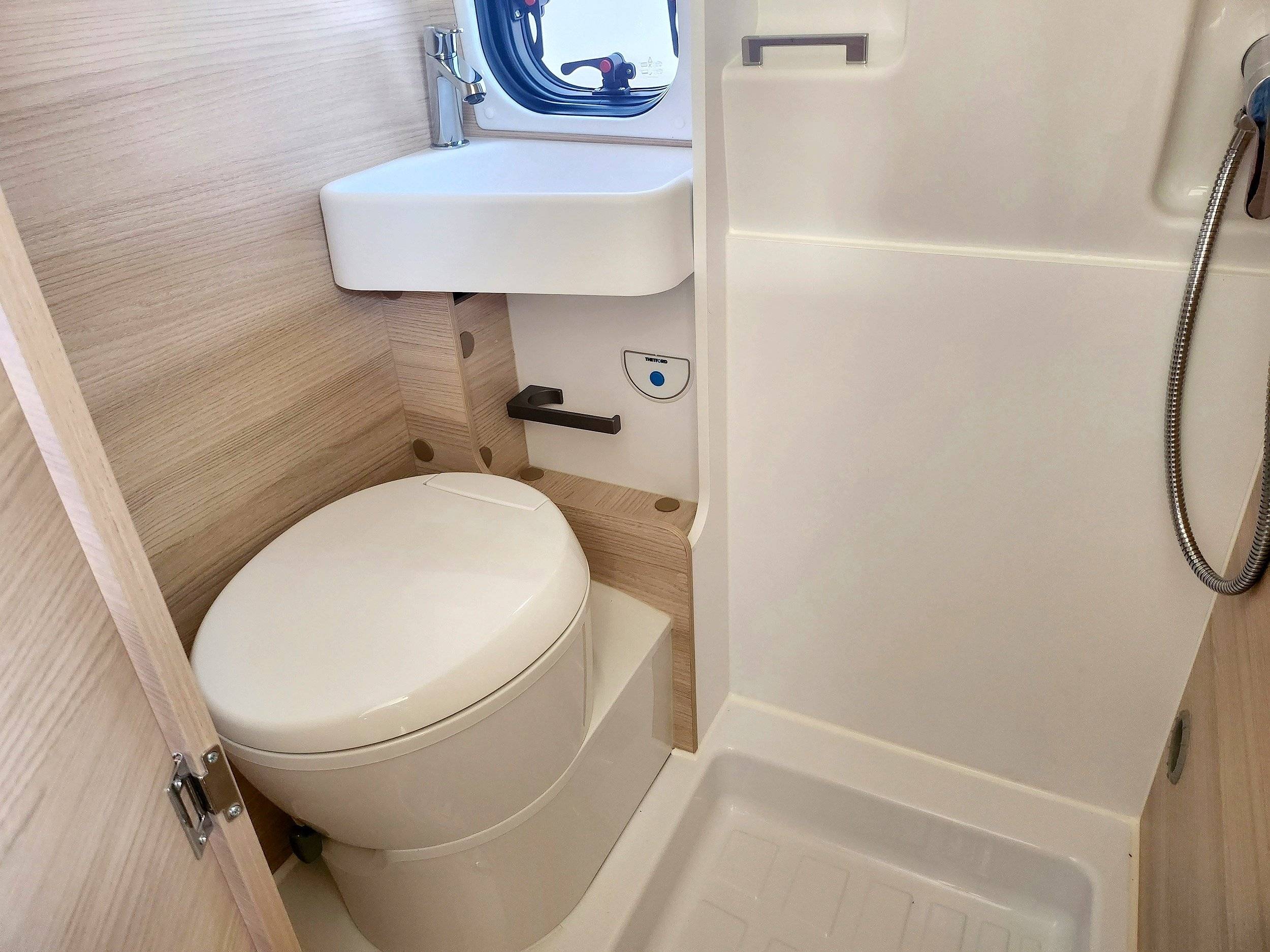 Chausson Chausson V594 First Line