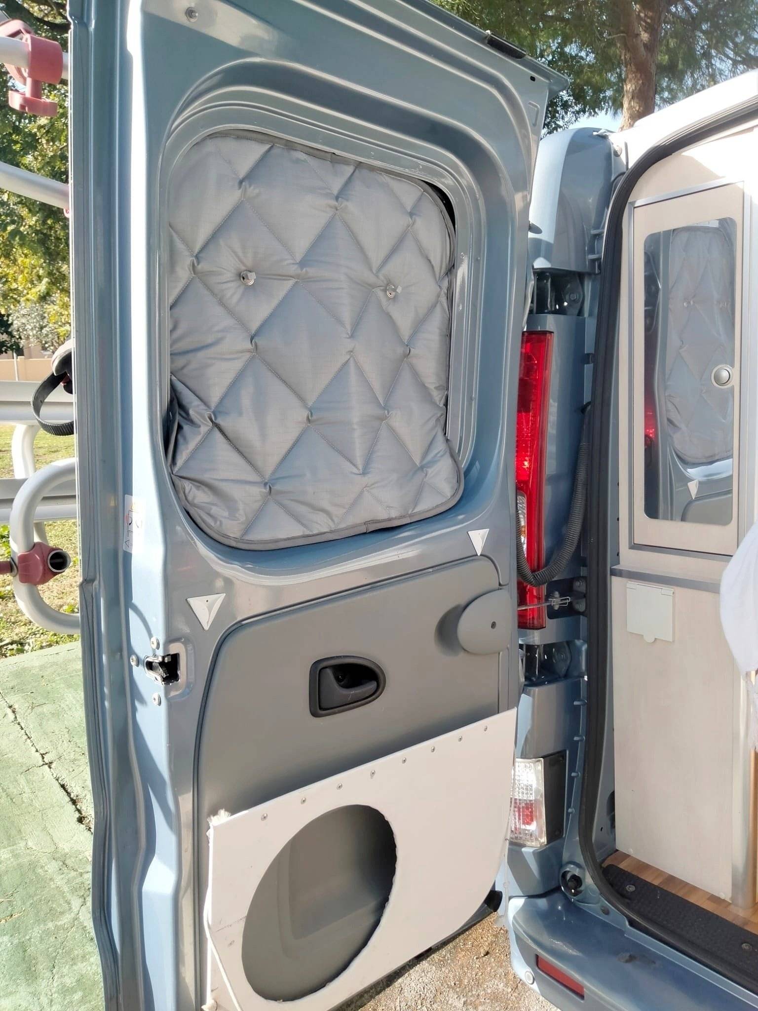 Renault Trafic L2H1 2 l 120 ch
