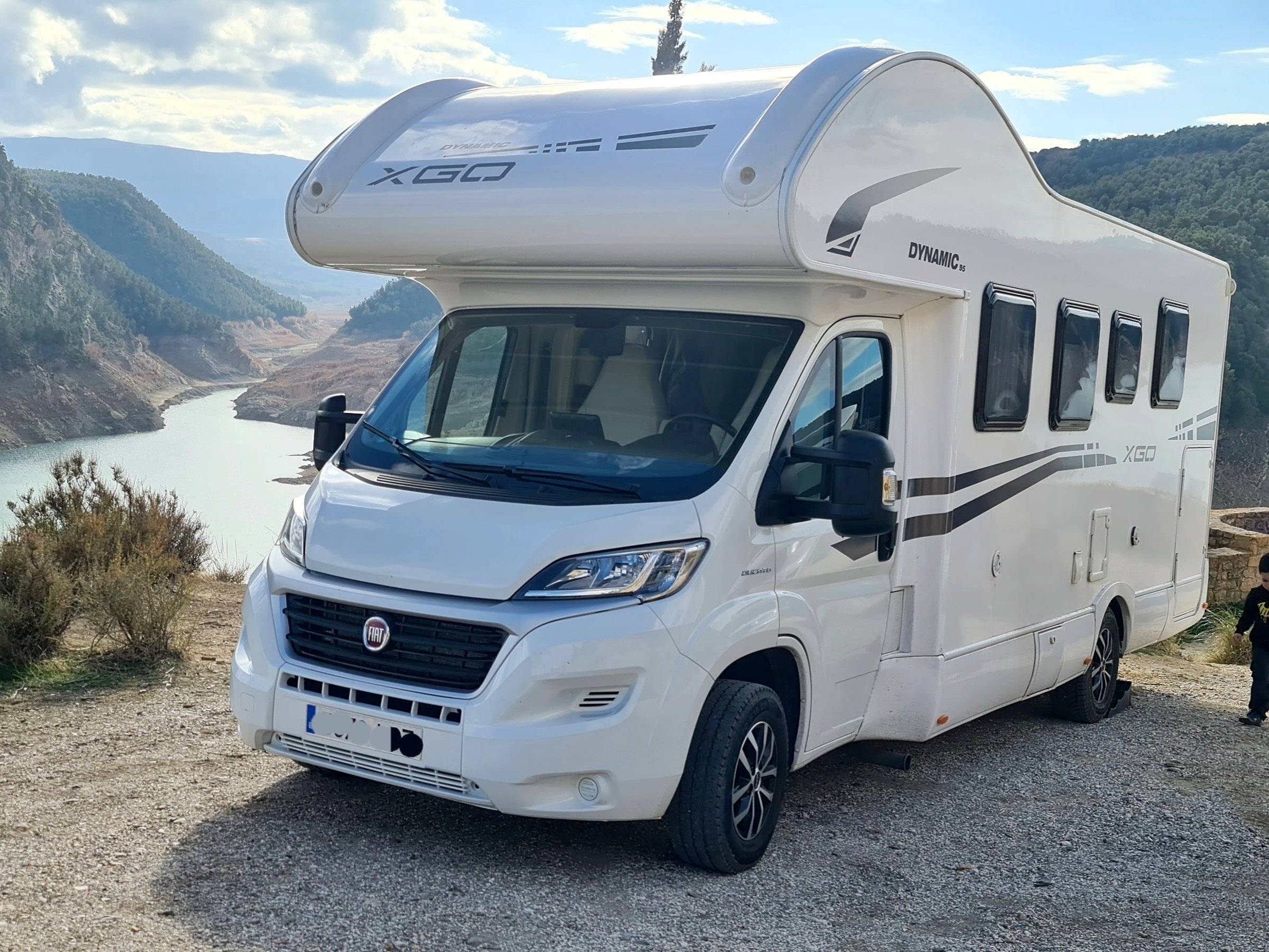 Location Coachbuilt motorhome Villamalea Xgo Xgo/Dynamic 56962