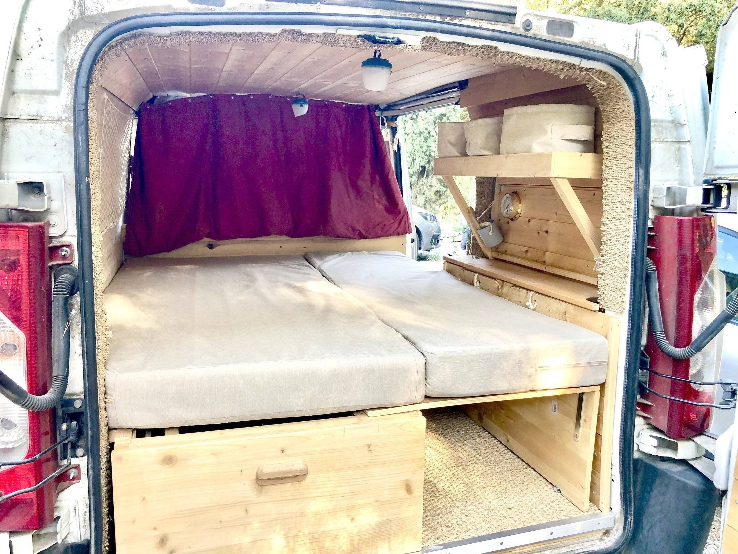Couchages Citroën Jumpy - Yescapa