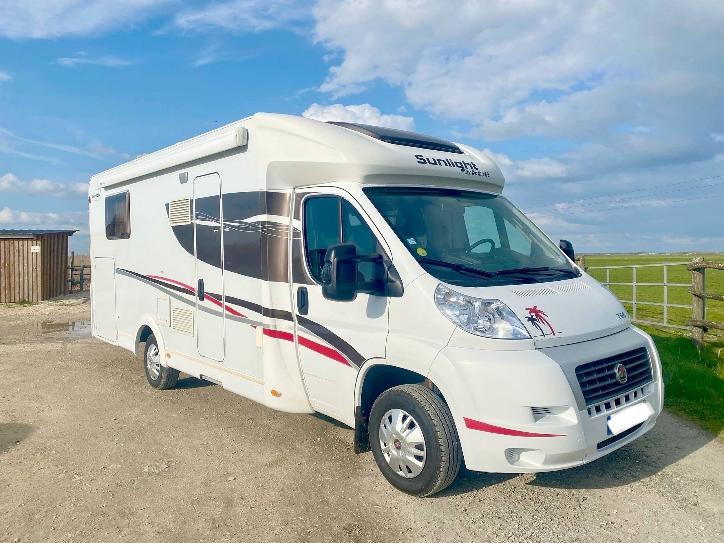 Vista de 3/4 Fiat Ducato 2,3 l Multijet 130 ch. - Yescapa