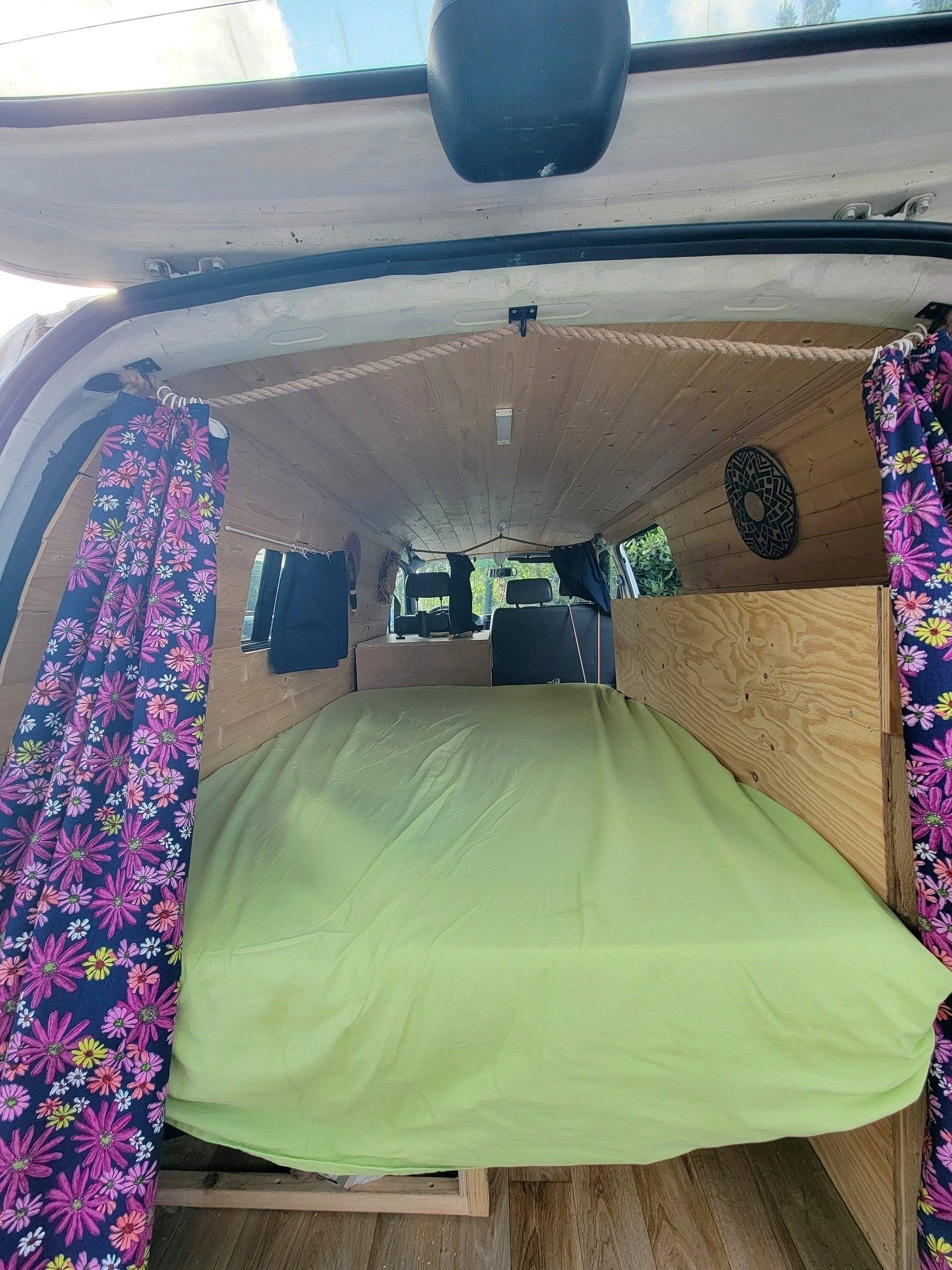 Dormidas Toyota Hiace - Yescapa