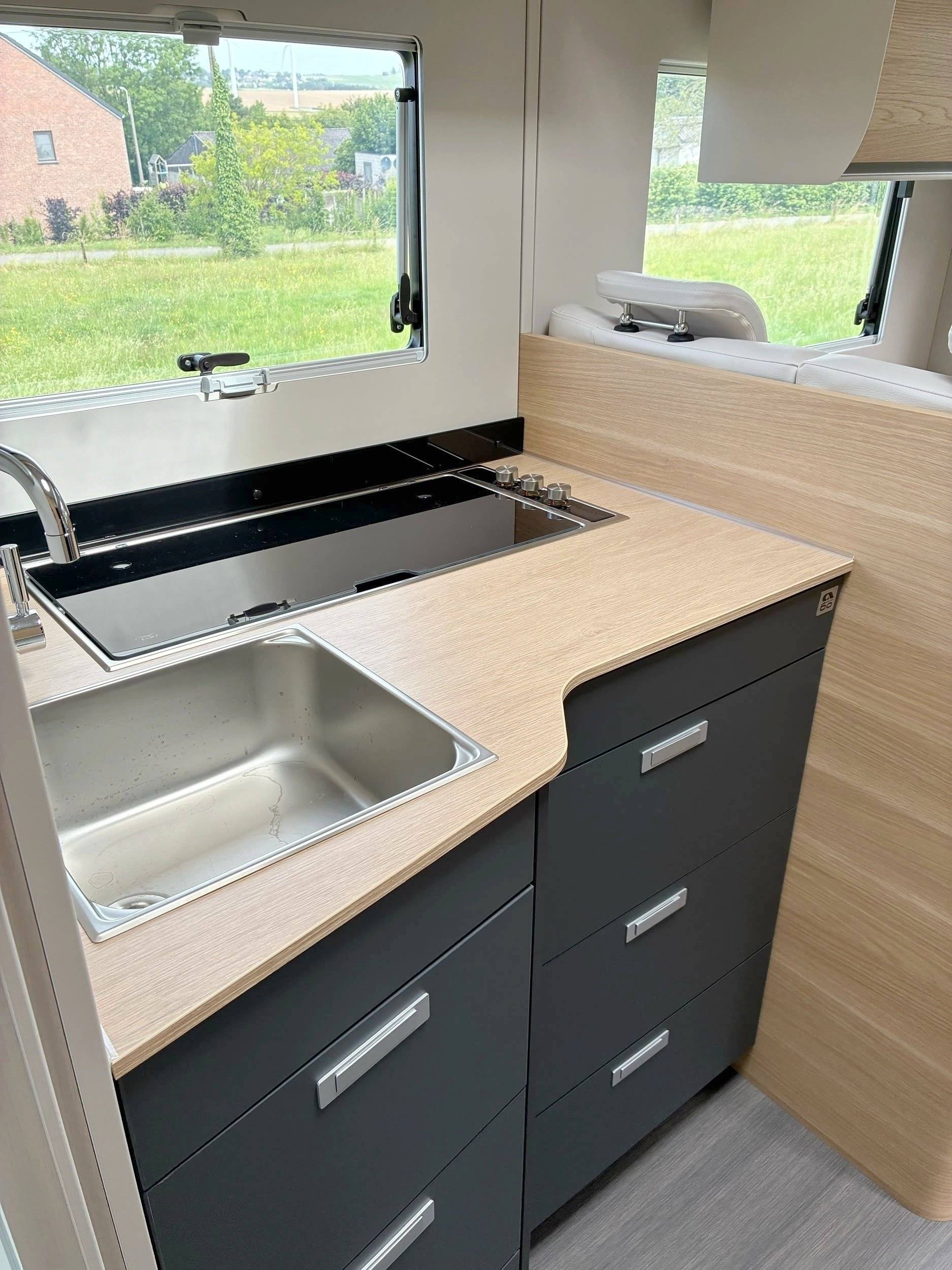Adria MATRIX 670SL