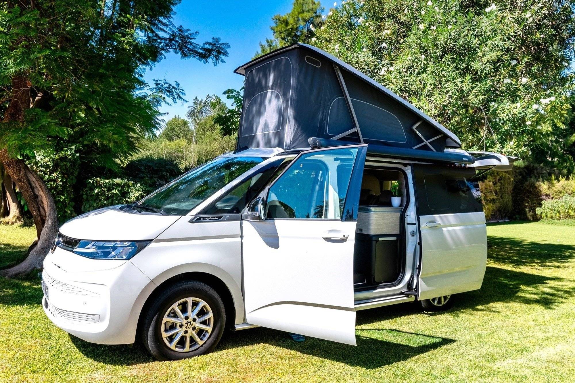 Slaapplaatsen Volkswagen T7 CALIFORNIA OCEAN - Yescapa