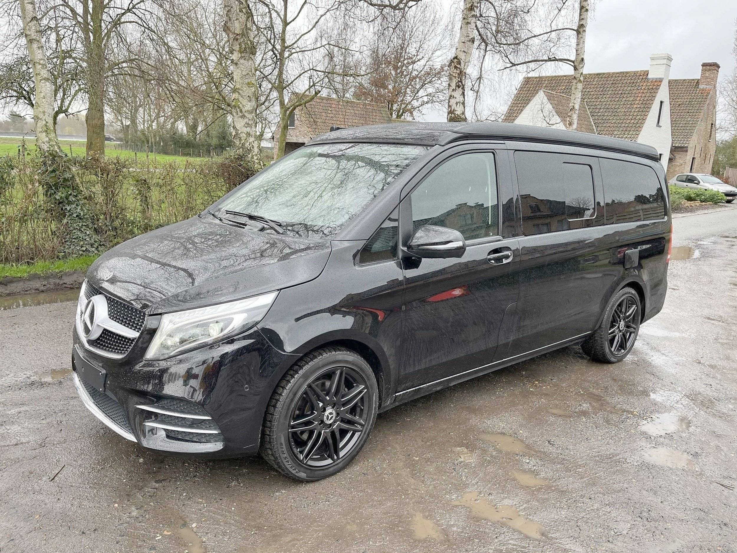 Mercedes-Benz 