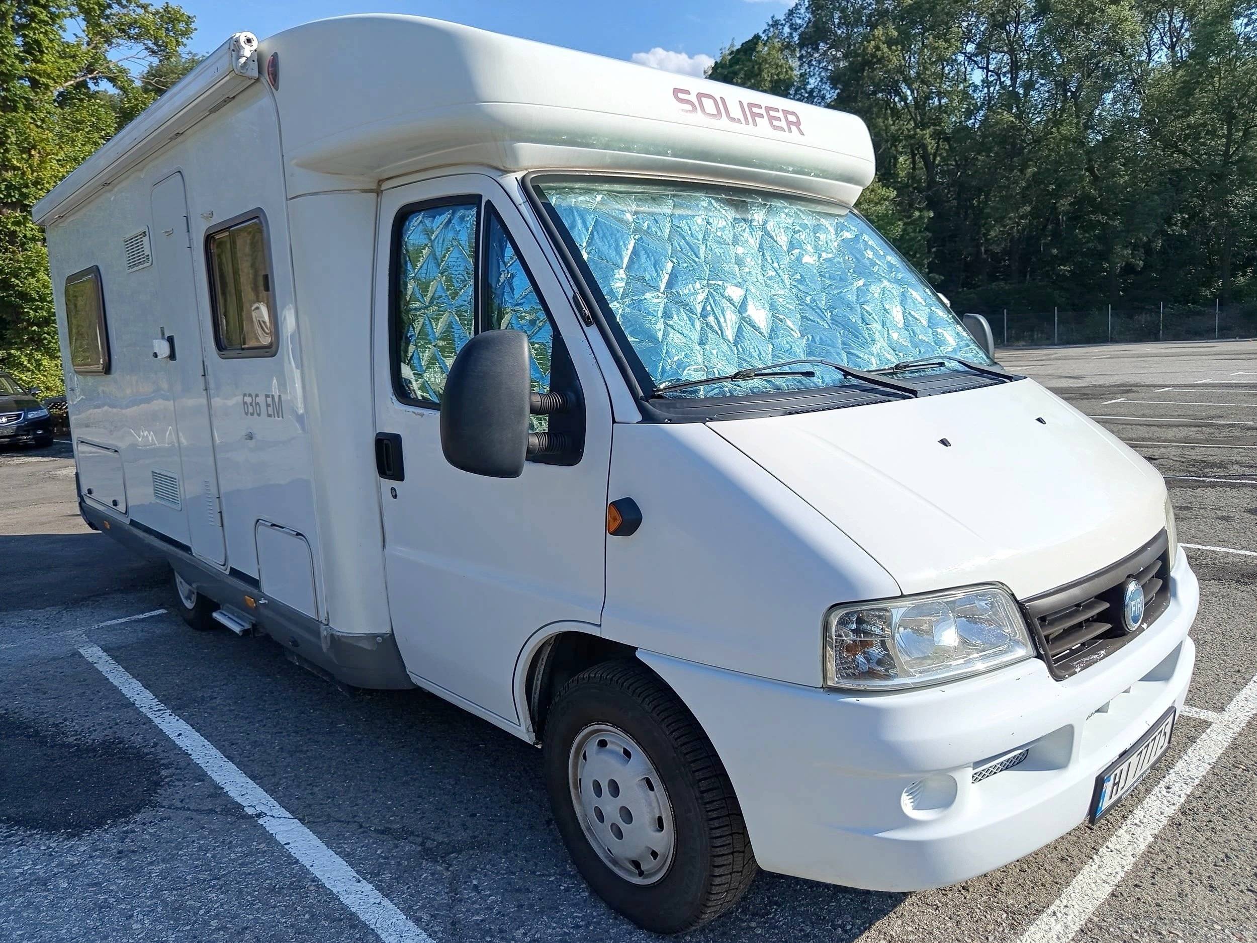 Front view from 3/4 Fiat Ducato 2.8l JTD - Yescapa