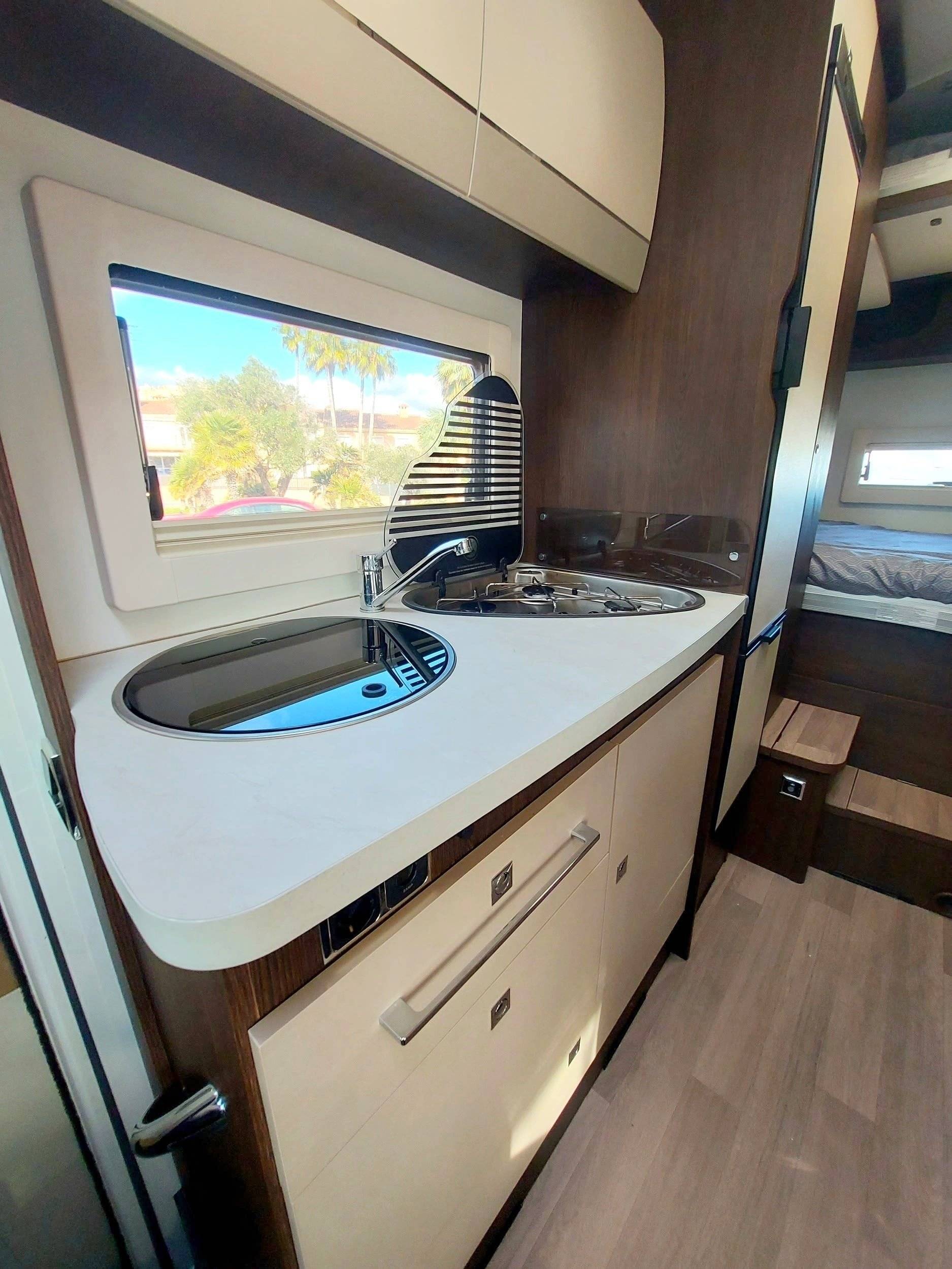 Benimar Transit 2,0 l 155 ch