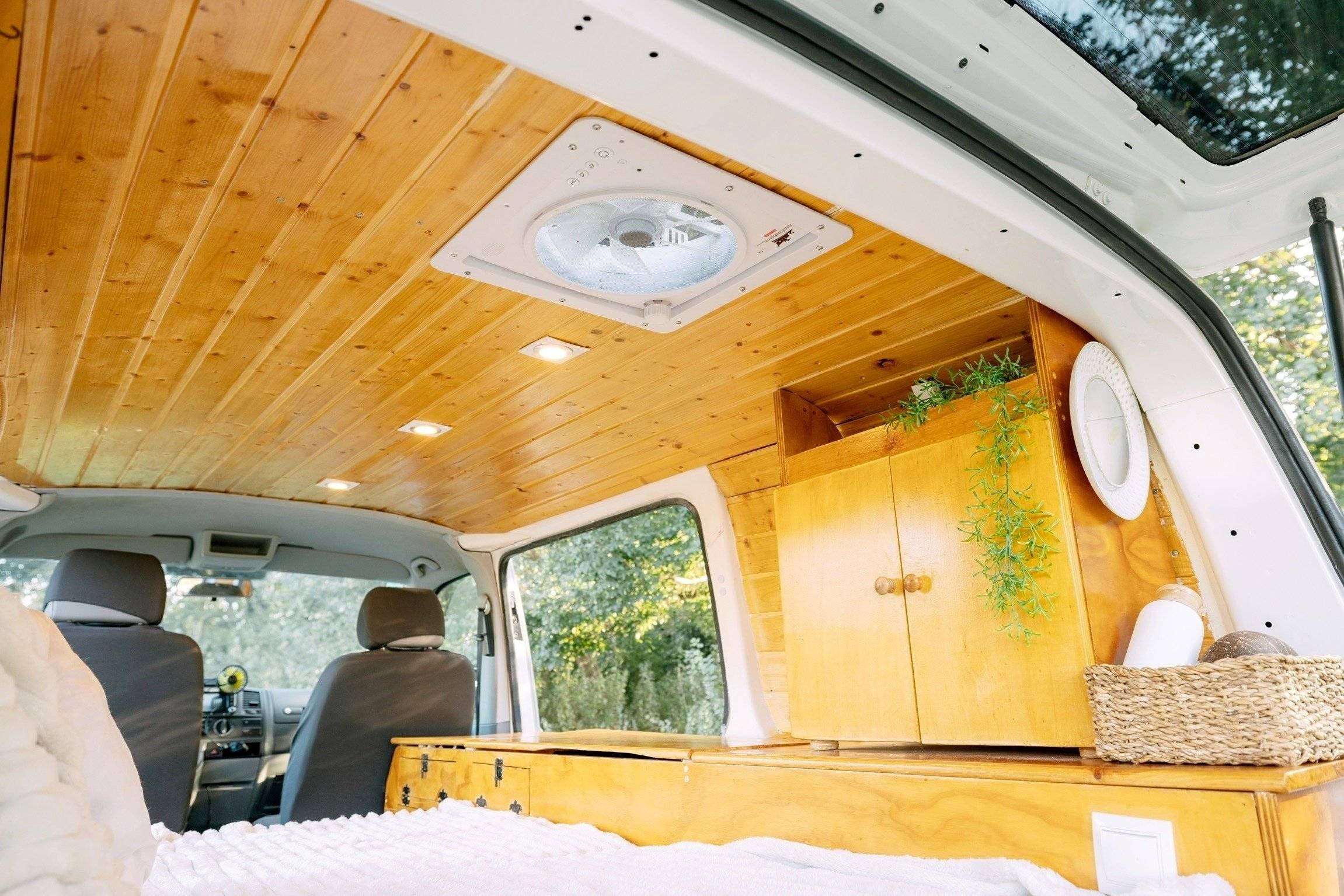 Volkswagen T5 2,0 l 84 ch