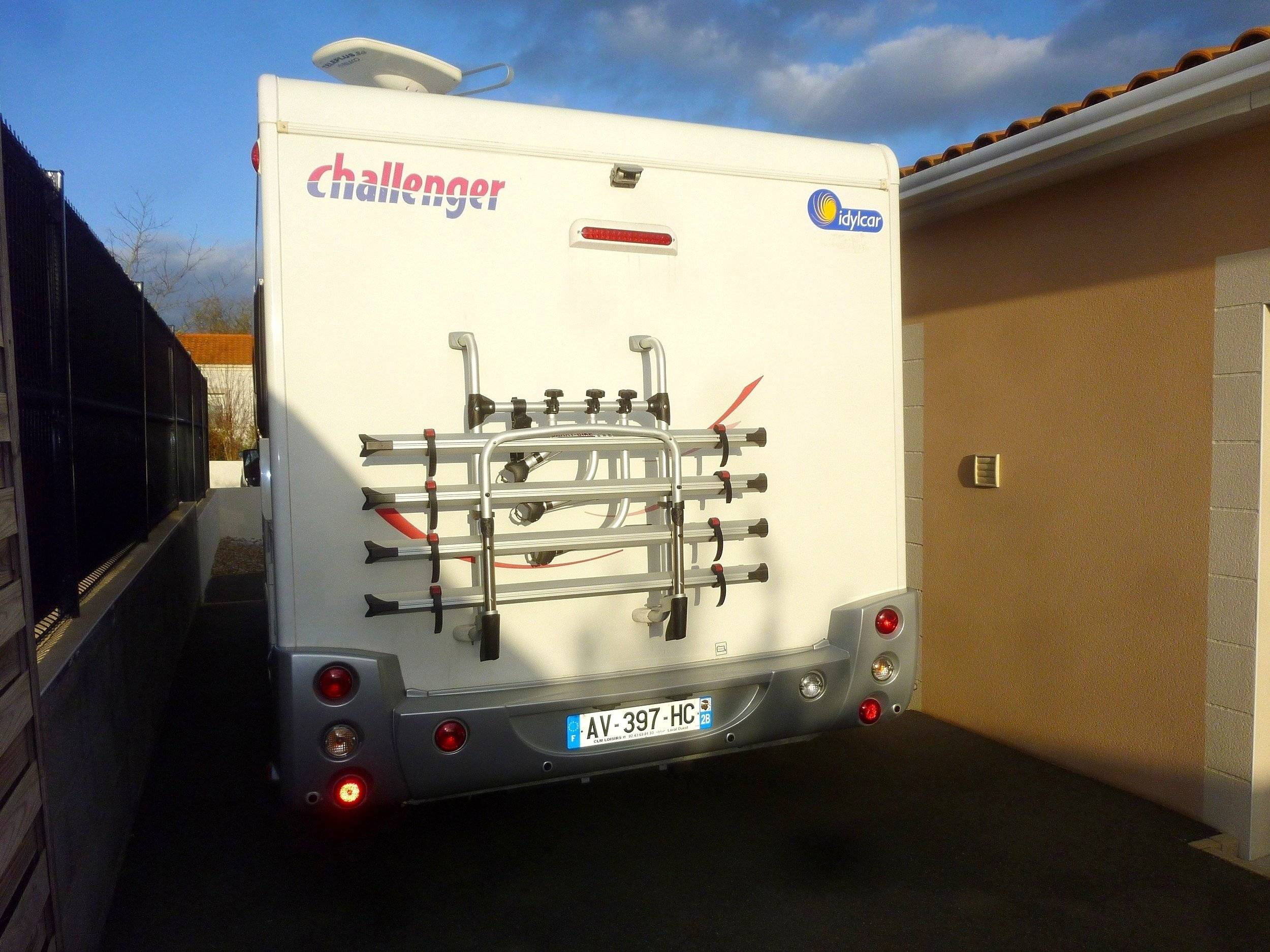 Challenger CHALLENGER GENESIS 42