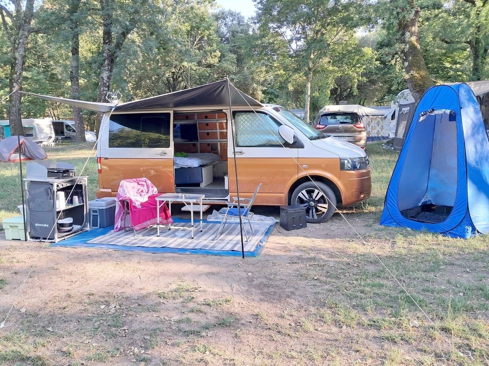 Vista del vehículo ángulo delantero Volkswagen volkswagen - Yescapa