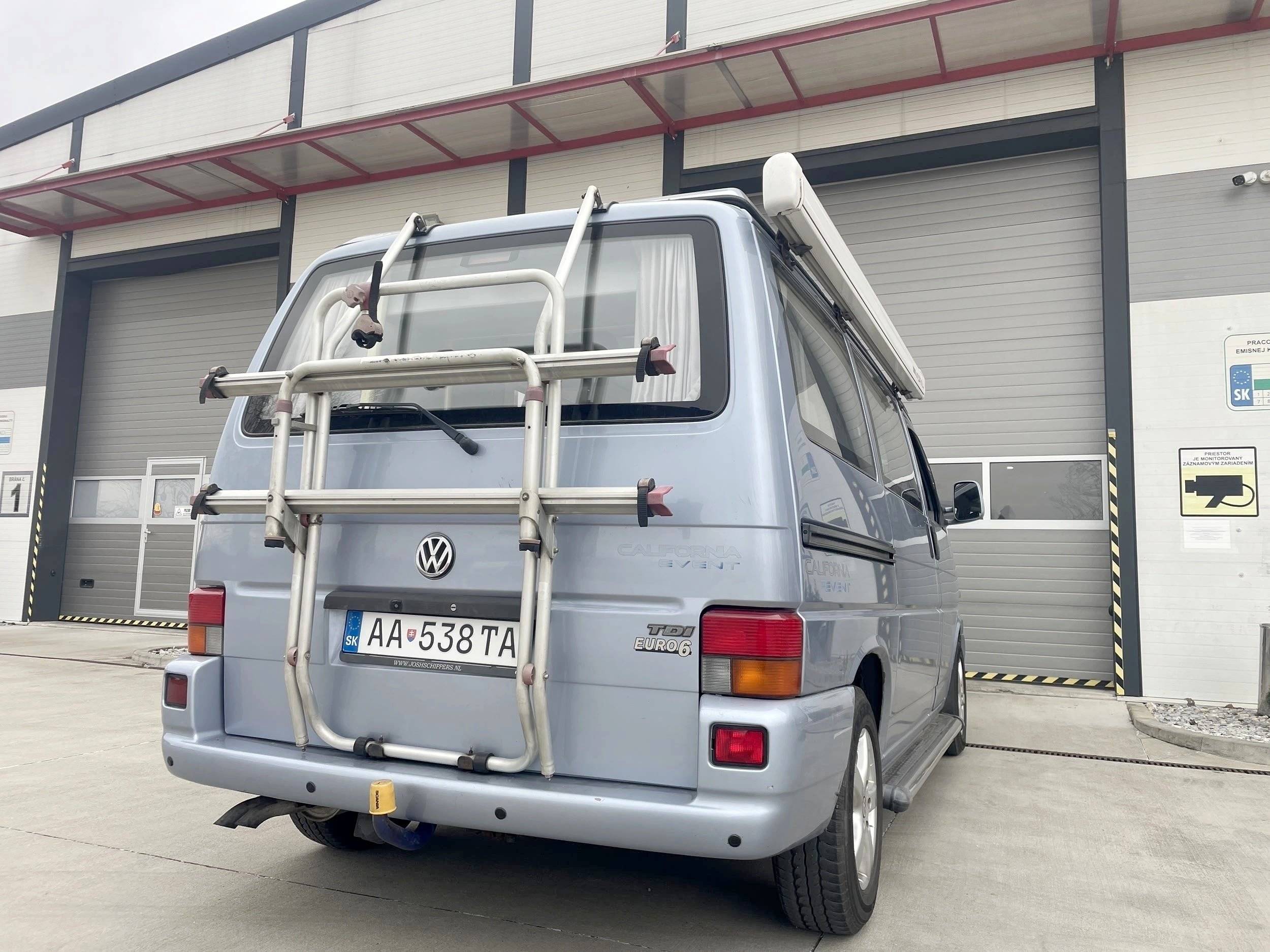 Casa de banho / Sanitários Volkswagen Volkswagen T4 California 2.5 TDI - Yescapa