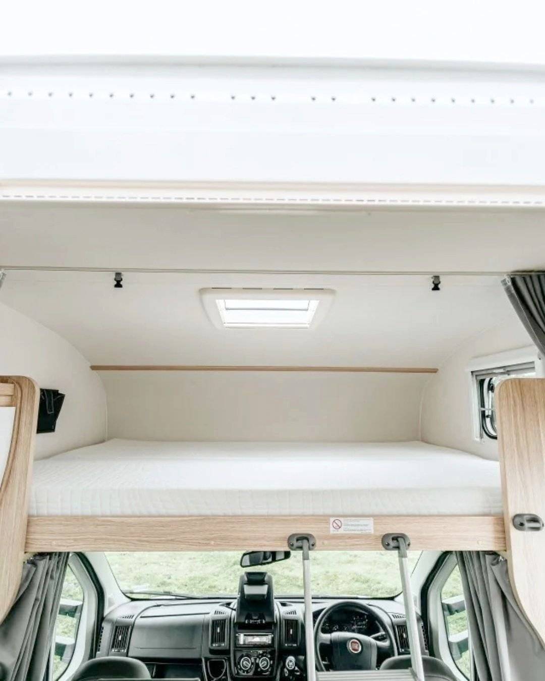 Couchages Fiat FIAT DUCATO 2.2 140 BHP - Yescapa