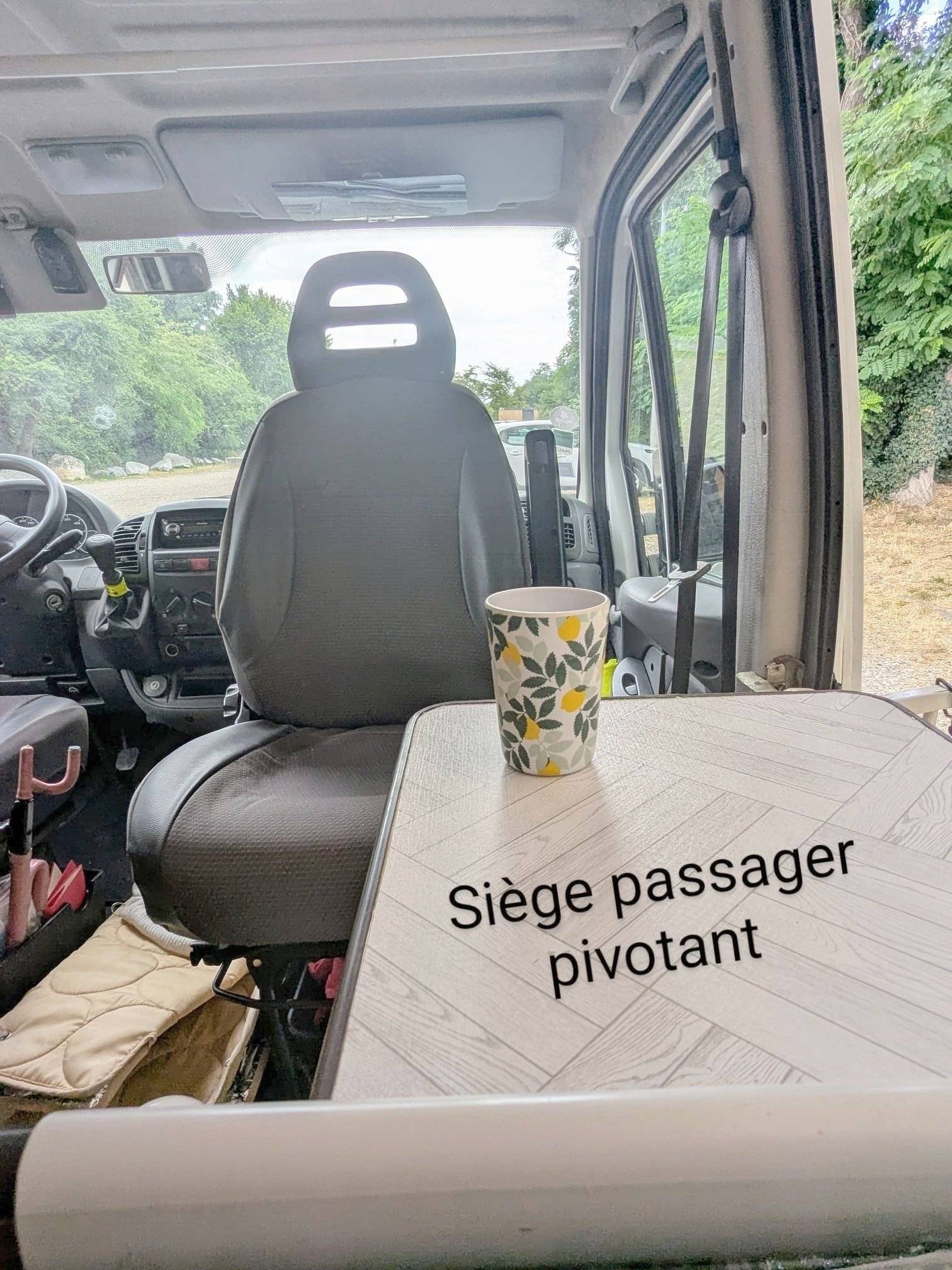 Dinette Peugeot Peugeot boxer - Yescapa